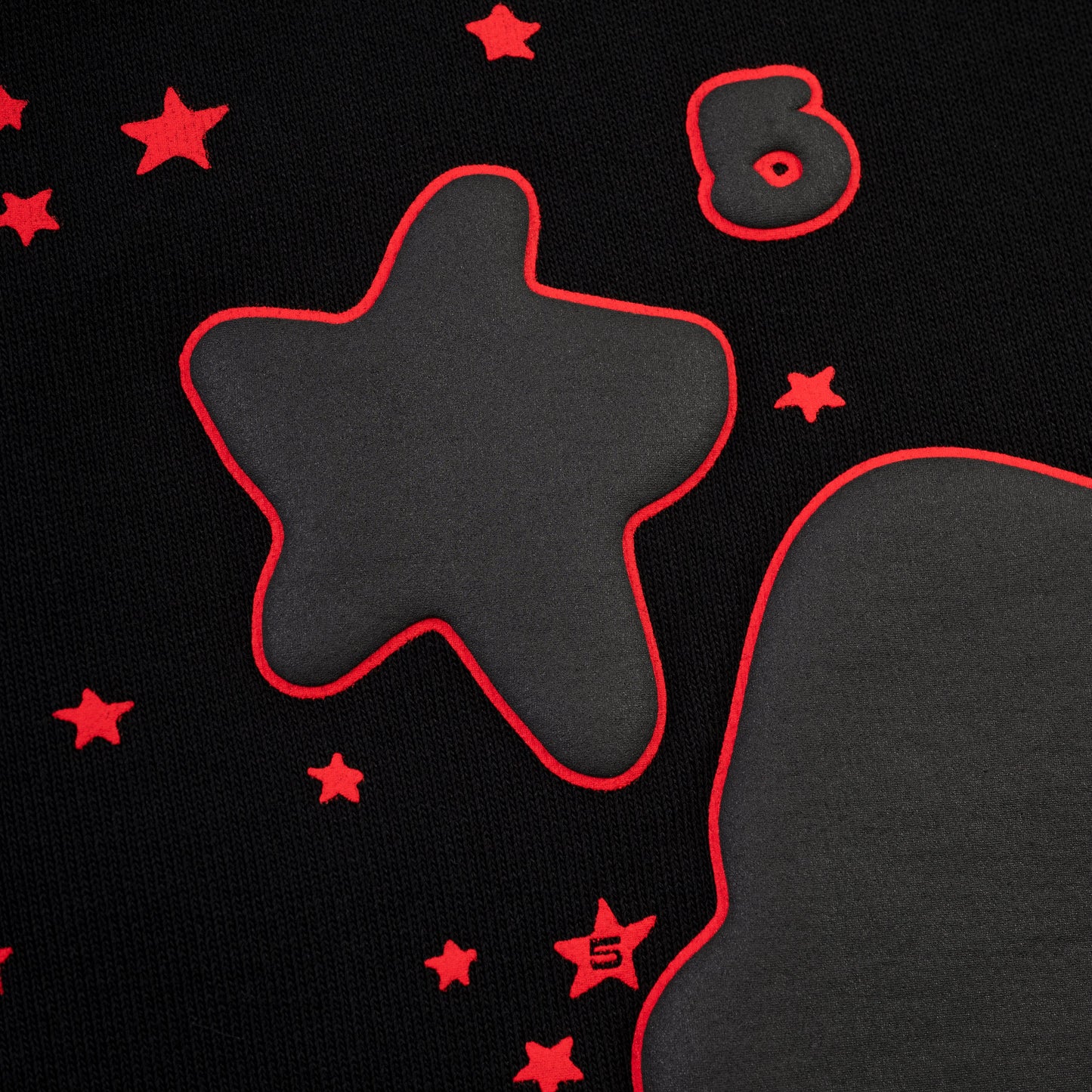 BLACK BELUGA OUTLINE SWEATSHORT