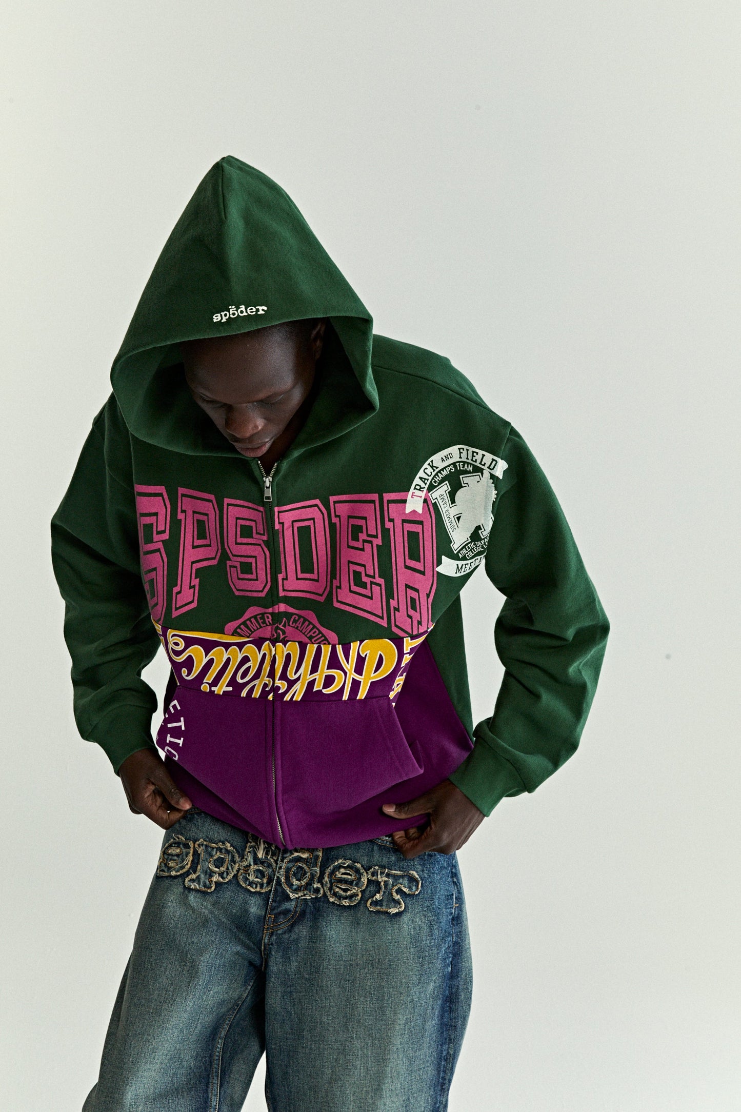 CAMPERS FIELD ZIP UP HOODIE