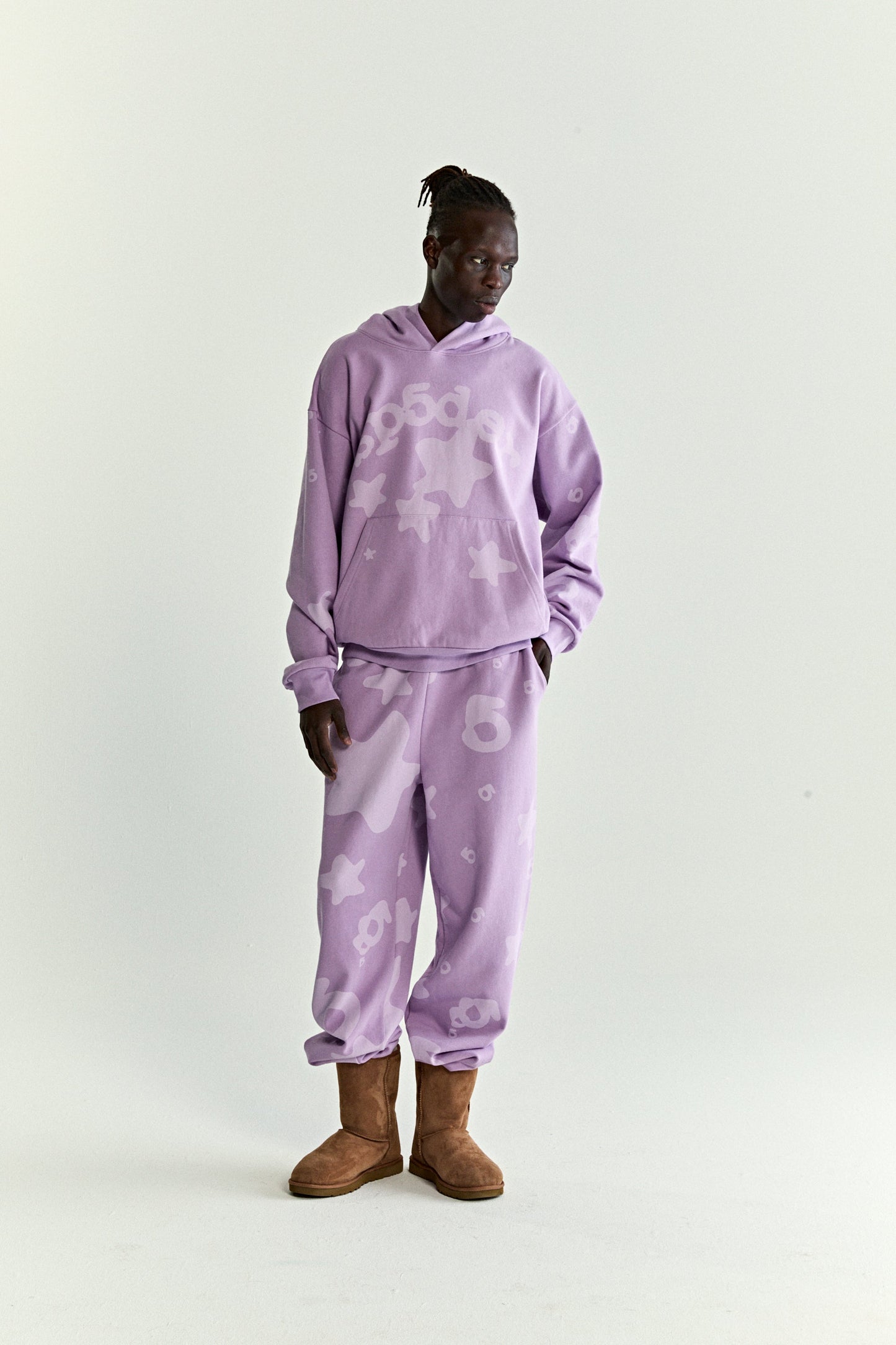 ACAI BELUGA V2 HOODIE ON MODEL