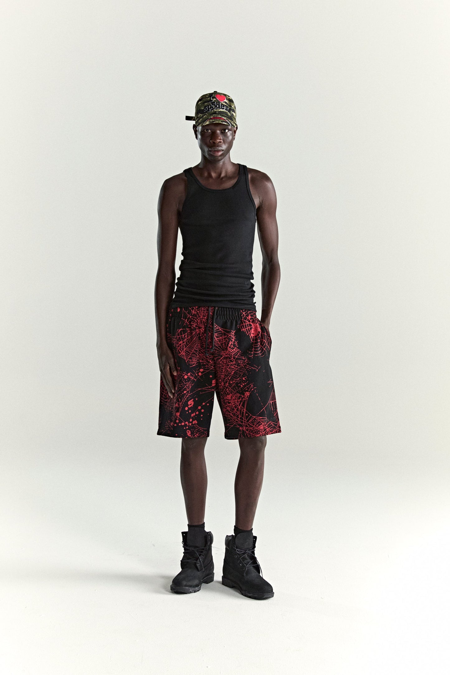 BLACK AOP WEB V2 SWEATSHORT ON MODEL
