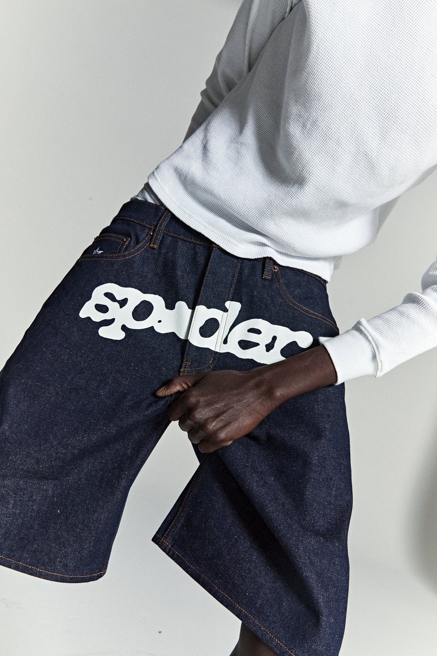 V3 LOGO DENIM SHORT
