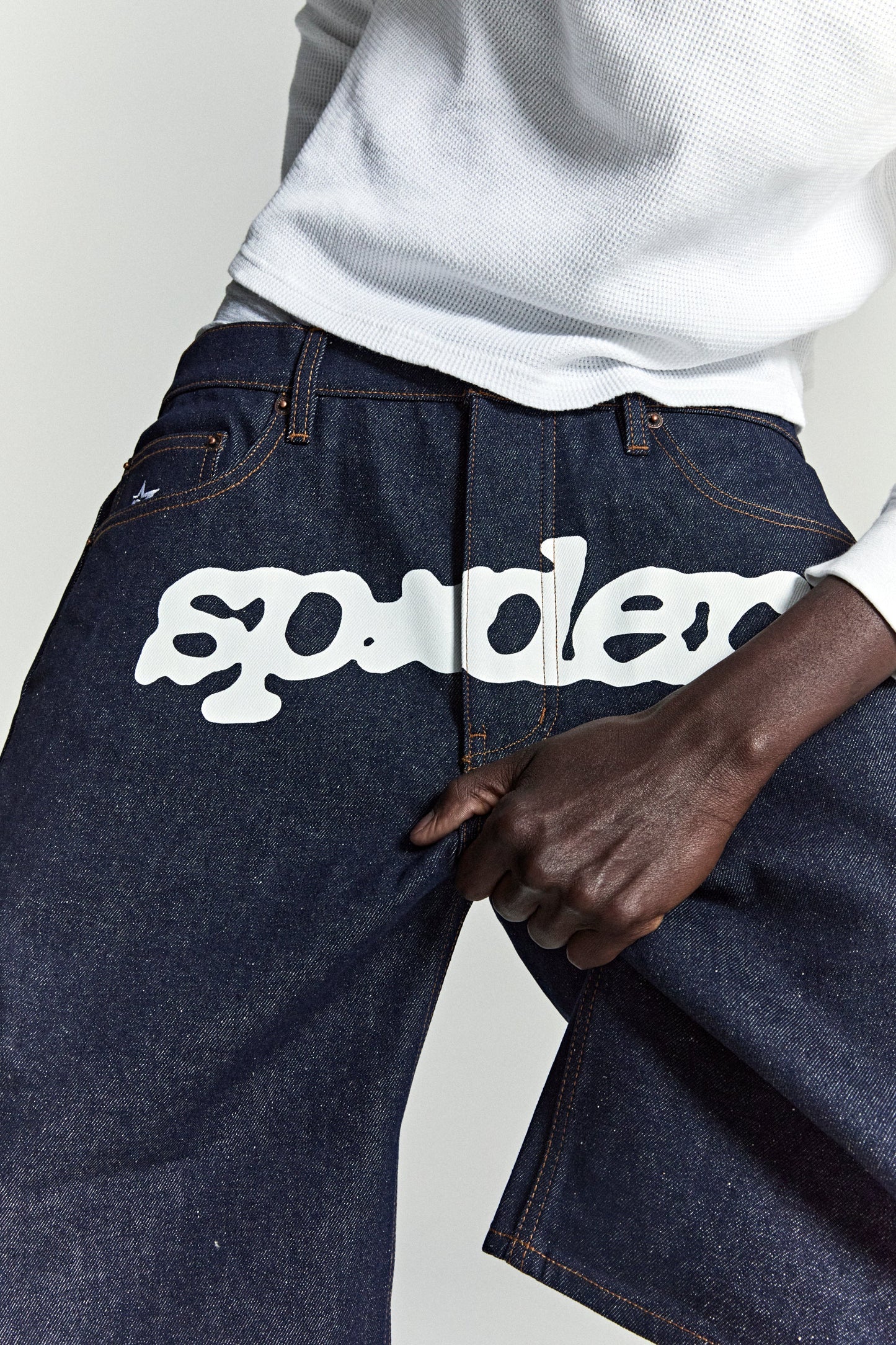 V3 LOGO DENIM SHORT