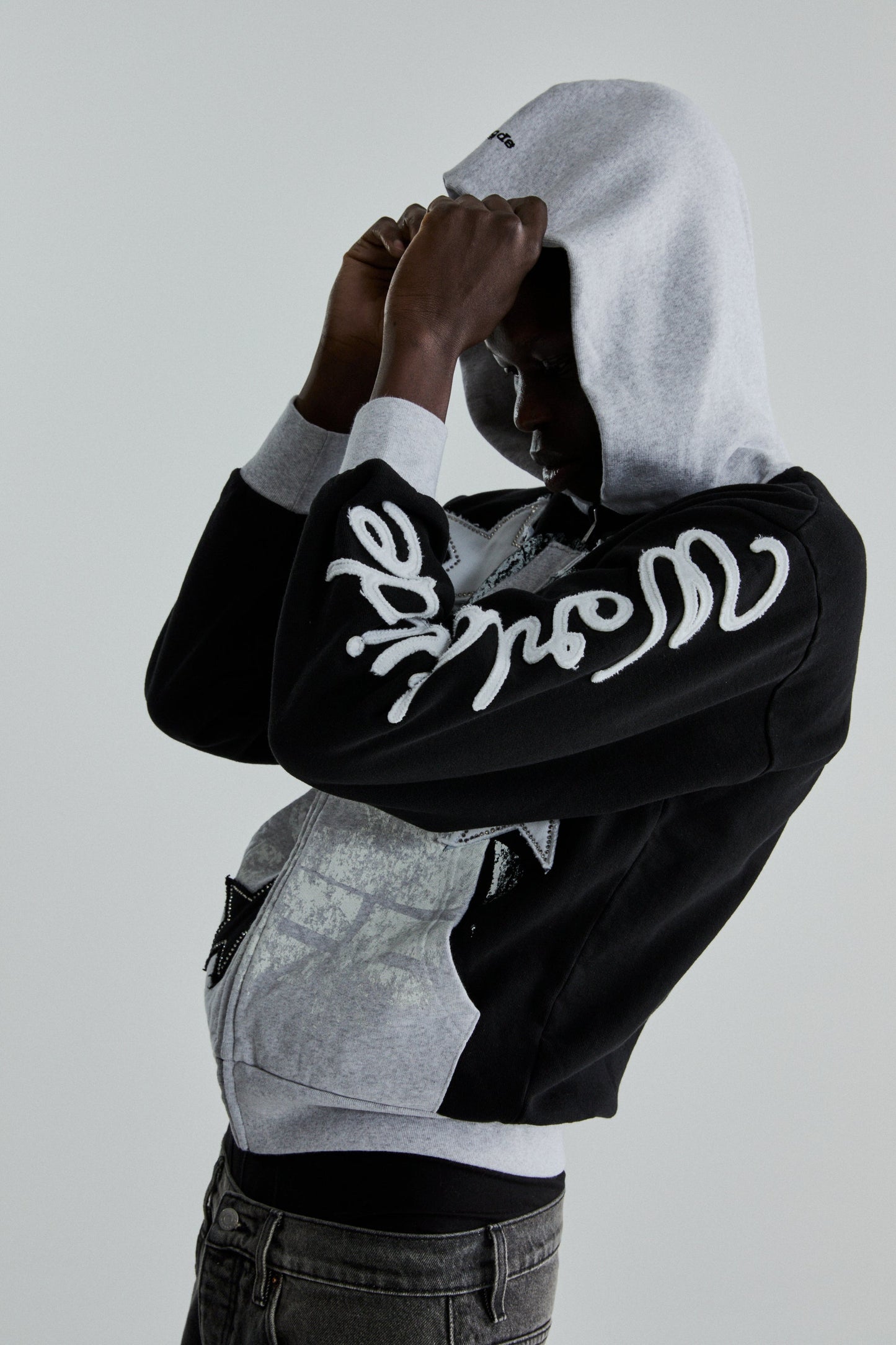 BLACK TRIPLE 5 STITCH ZIP UP ON MODEL
