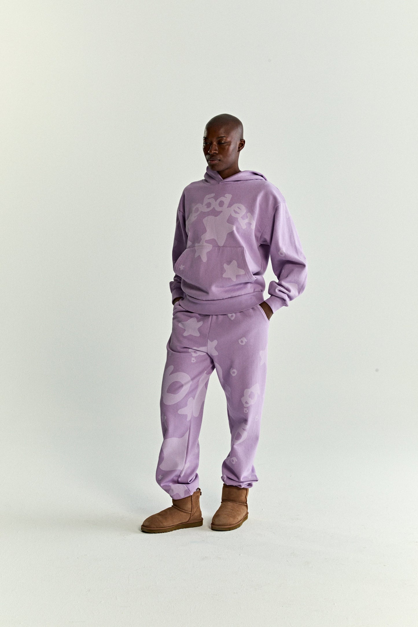 ACAI BELUGA V2 HOODIE ON MODEL