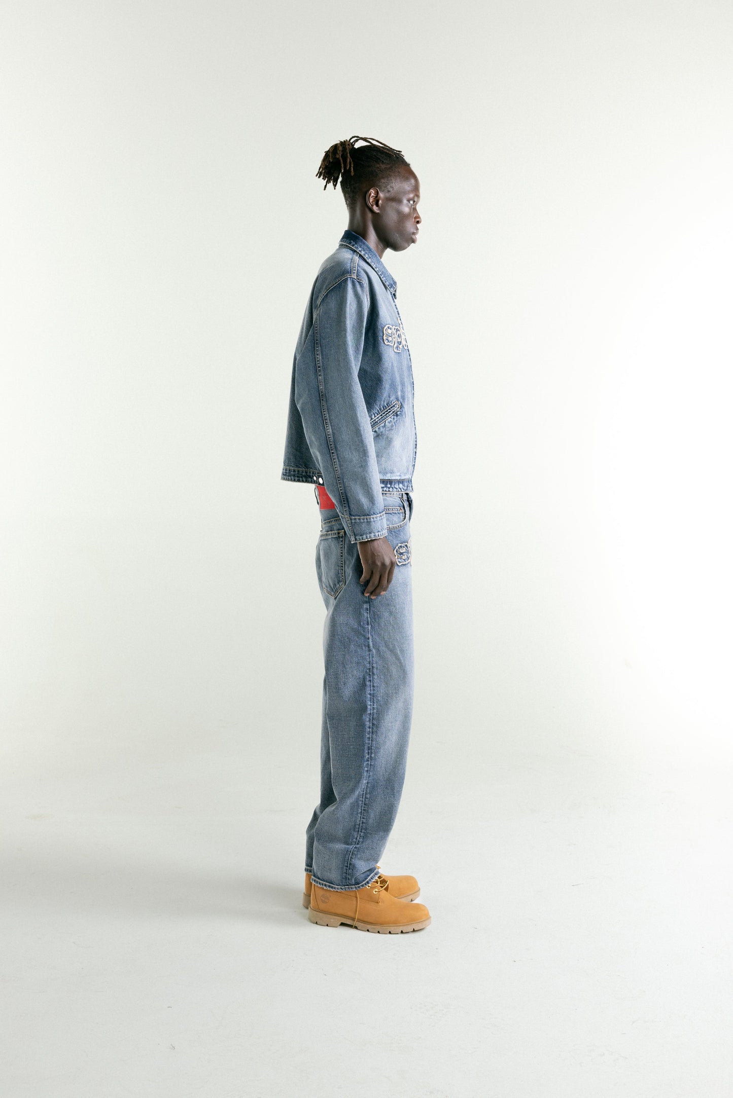 LIGHT BLUE WASH DENIM WORK JACKET ON MODEL