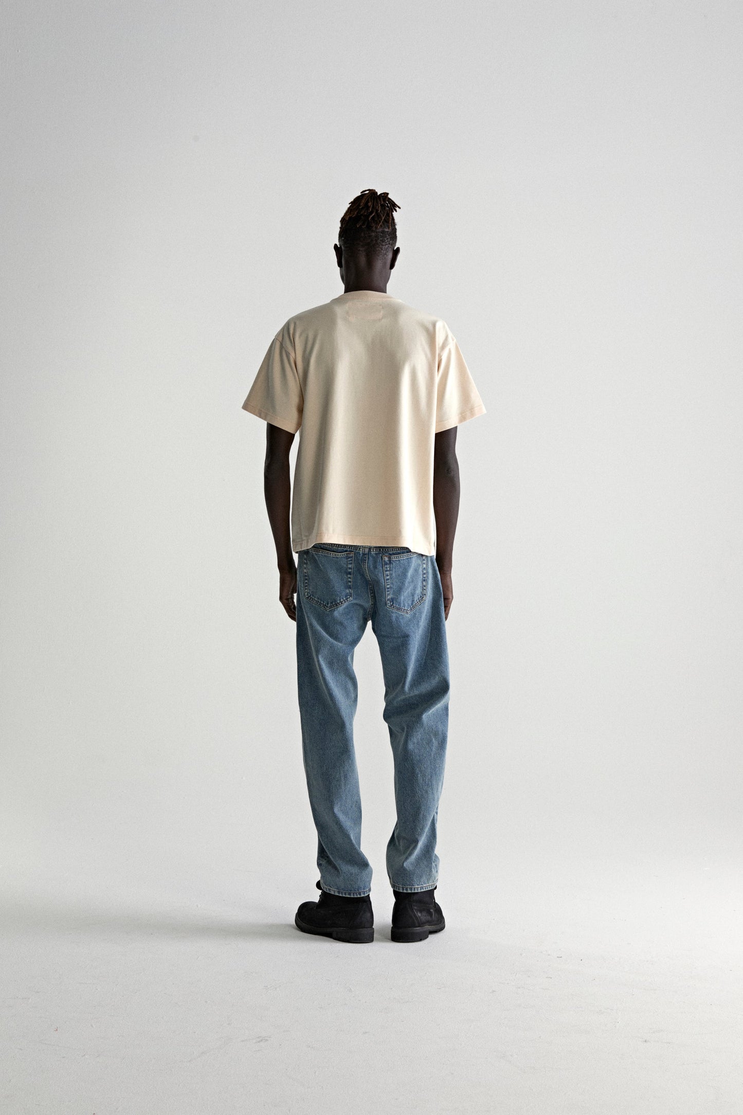 CREAM LEGACY LOGO HW TEE ON MODEL
