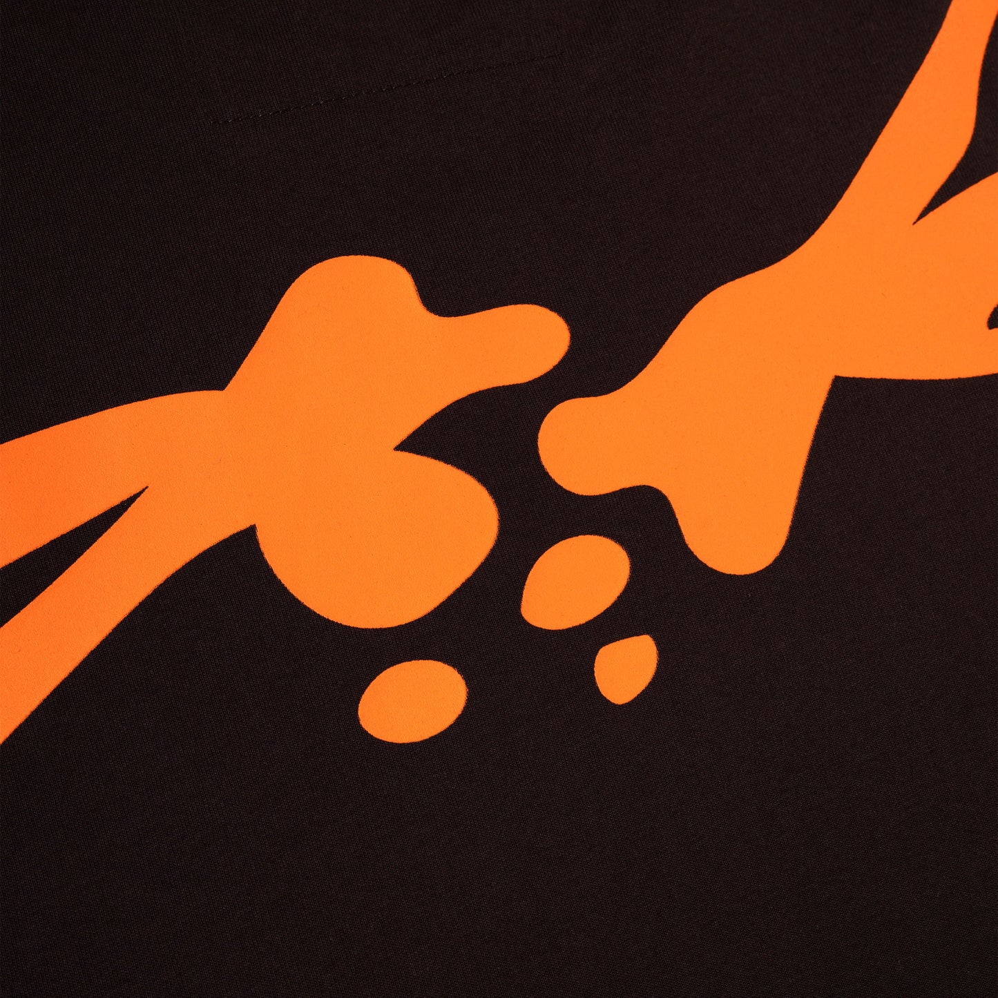 BROWN TM TEE