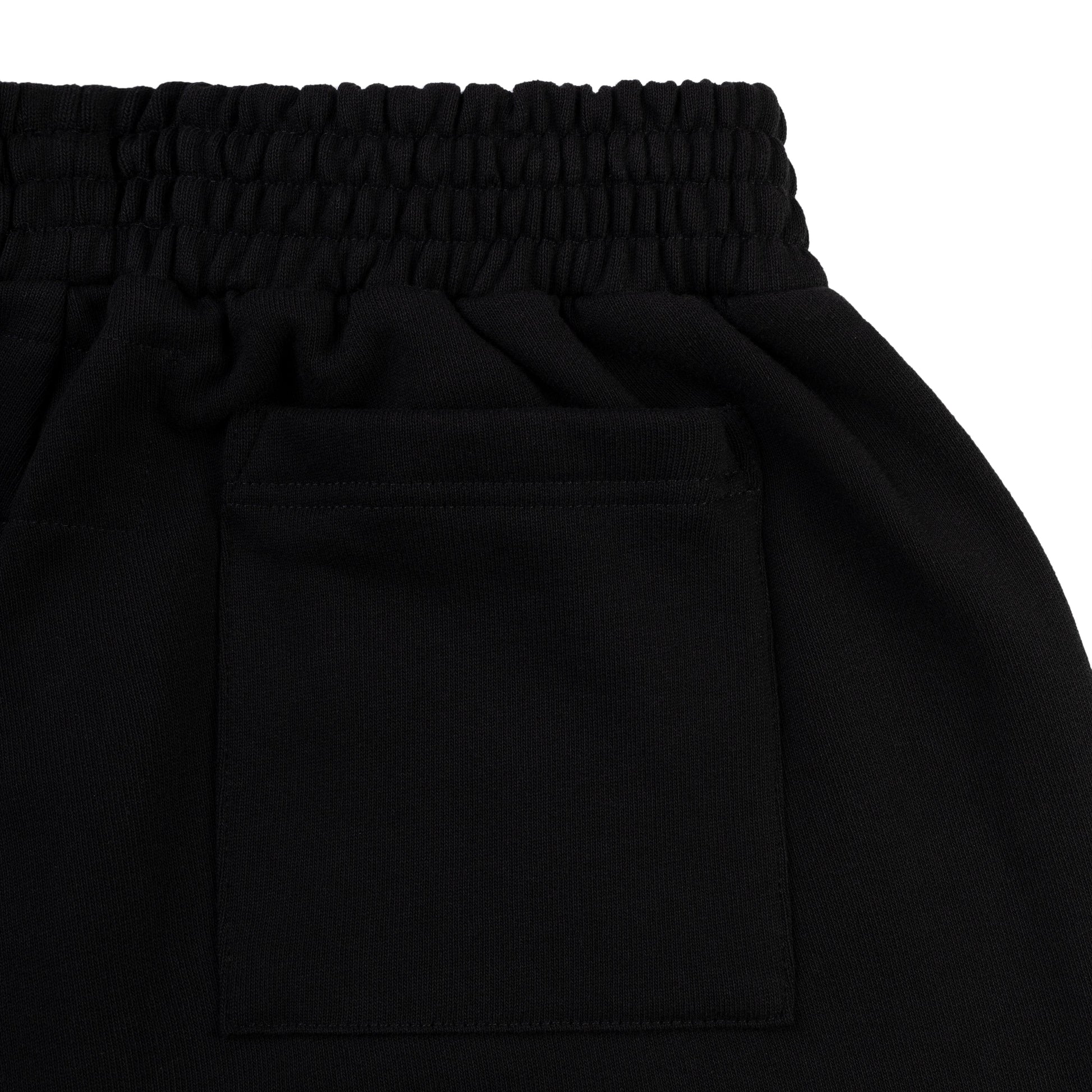 BLACK BELUGA OUTLINE SWEATSHORT