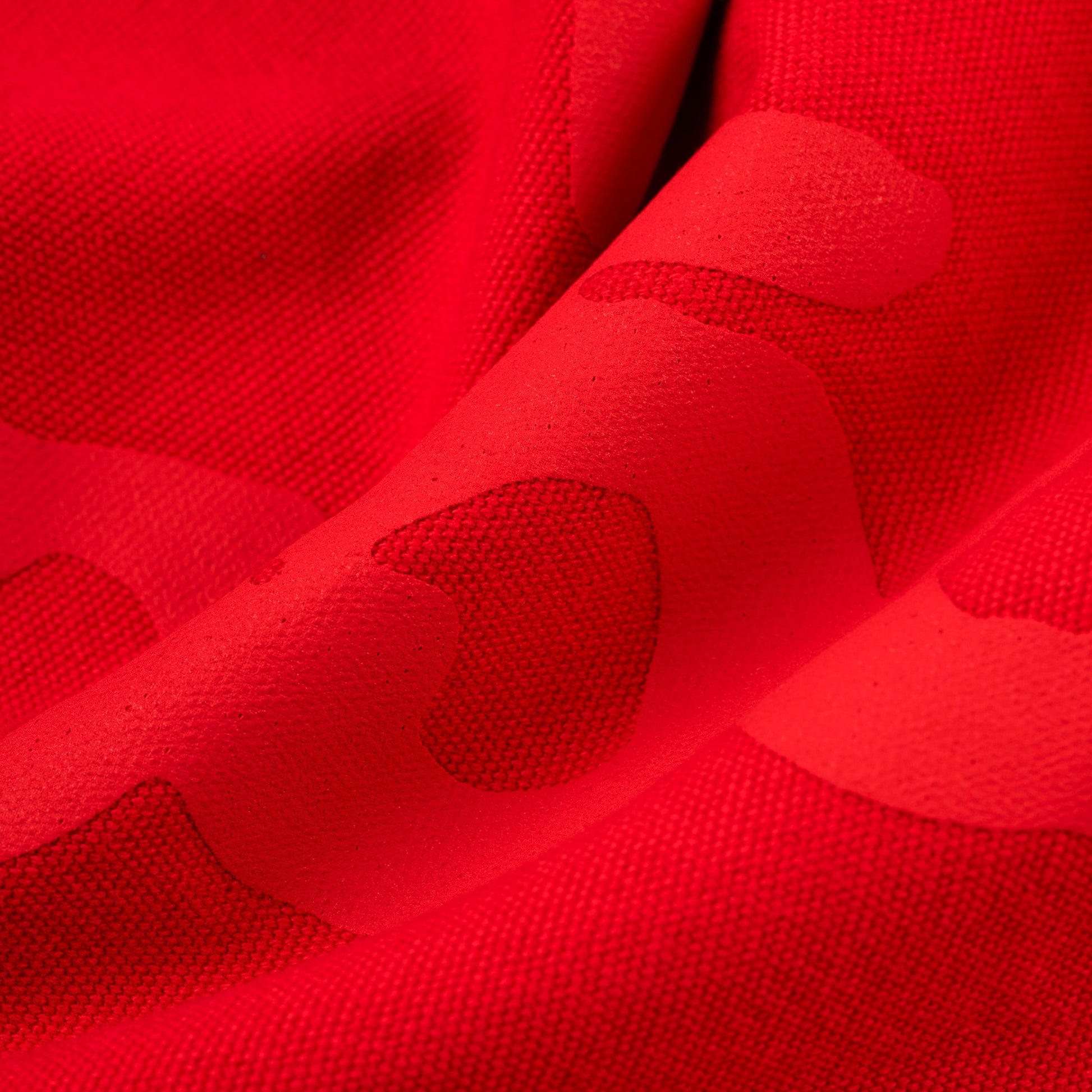 RED BELUGA OVERSIZED TOTE