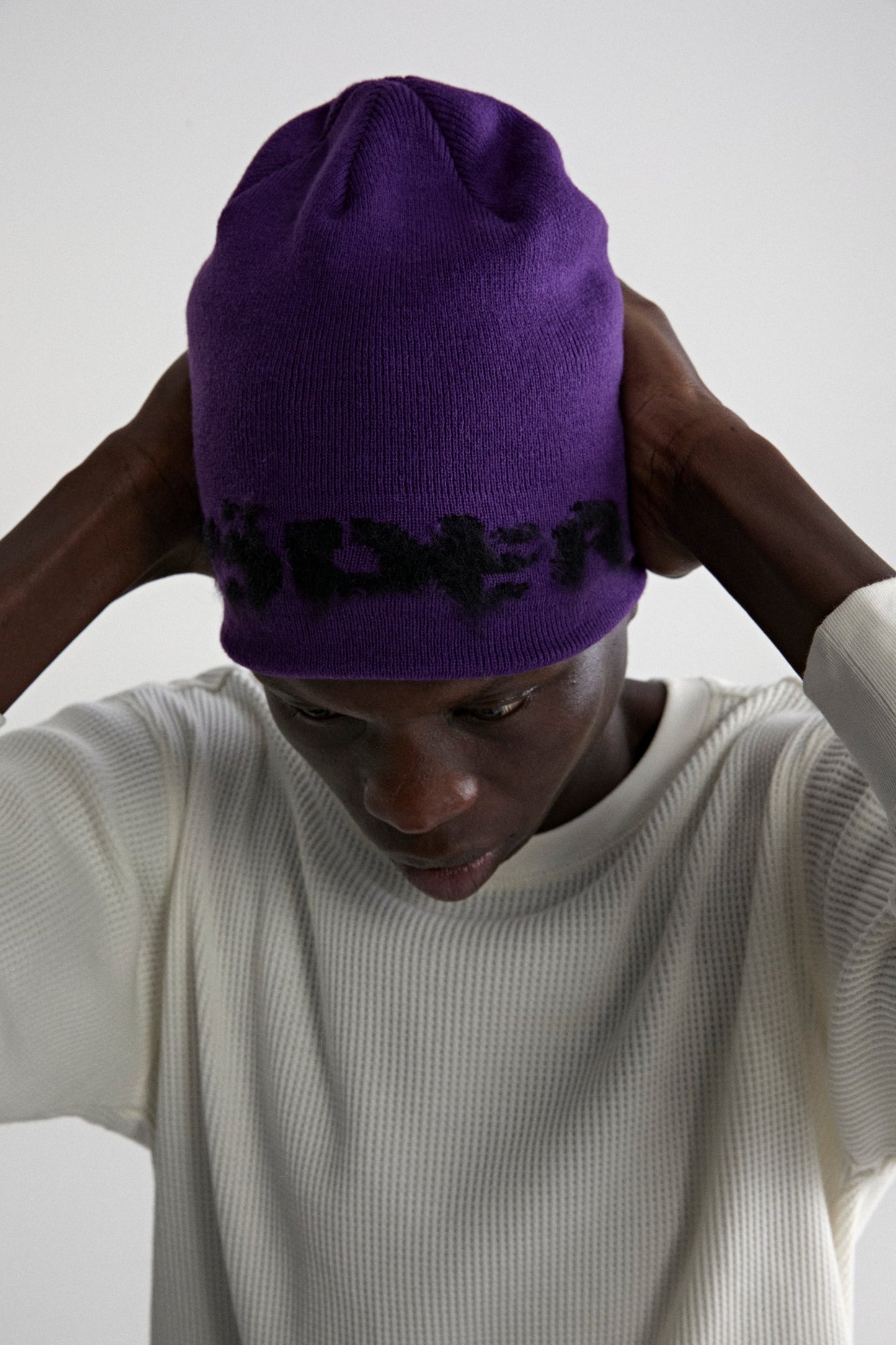 PURPLE FUZZY LOGO MOHAIR BEANIE