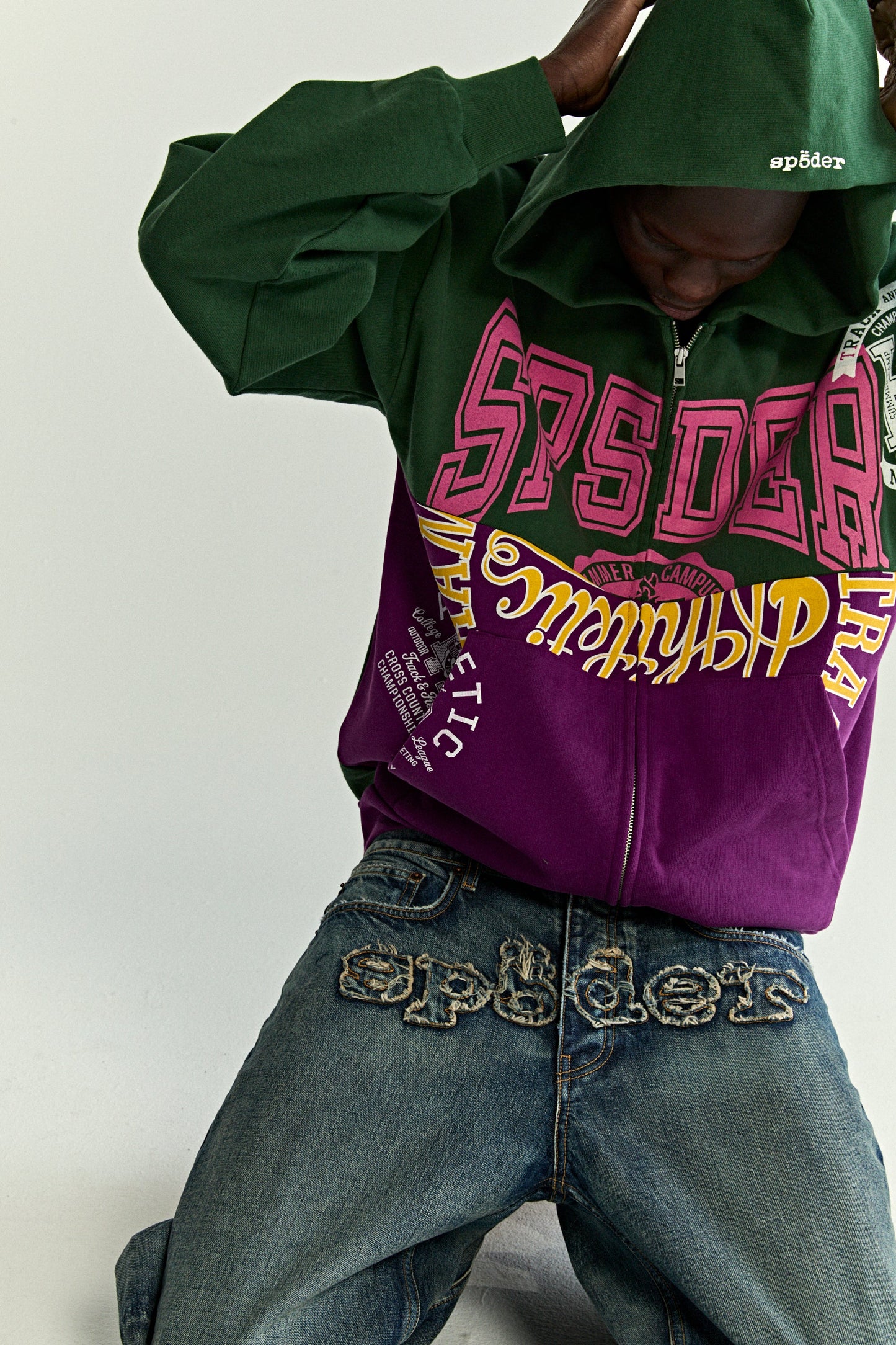 CAMPERS FIELD ZIP UP HOODIE