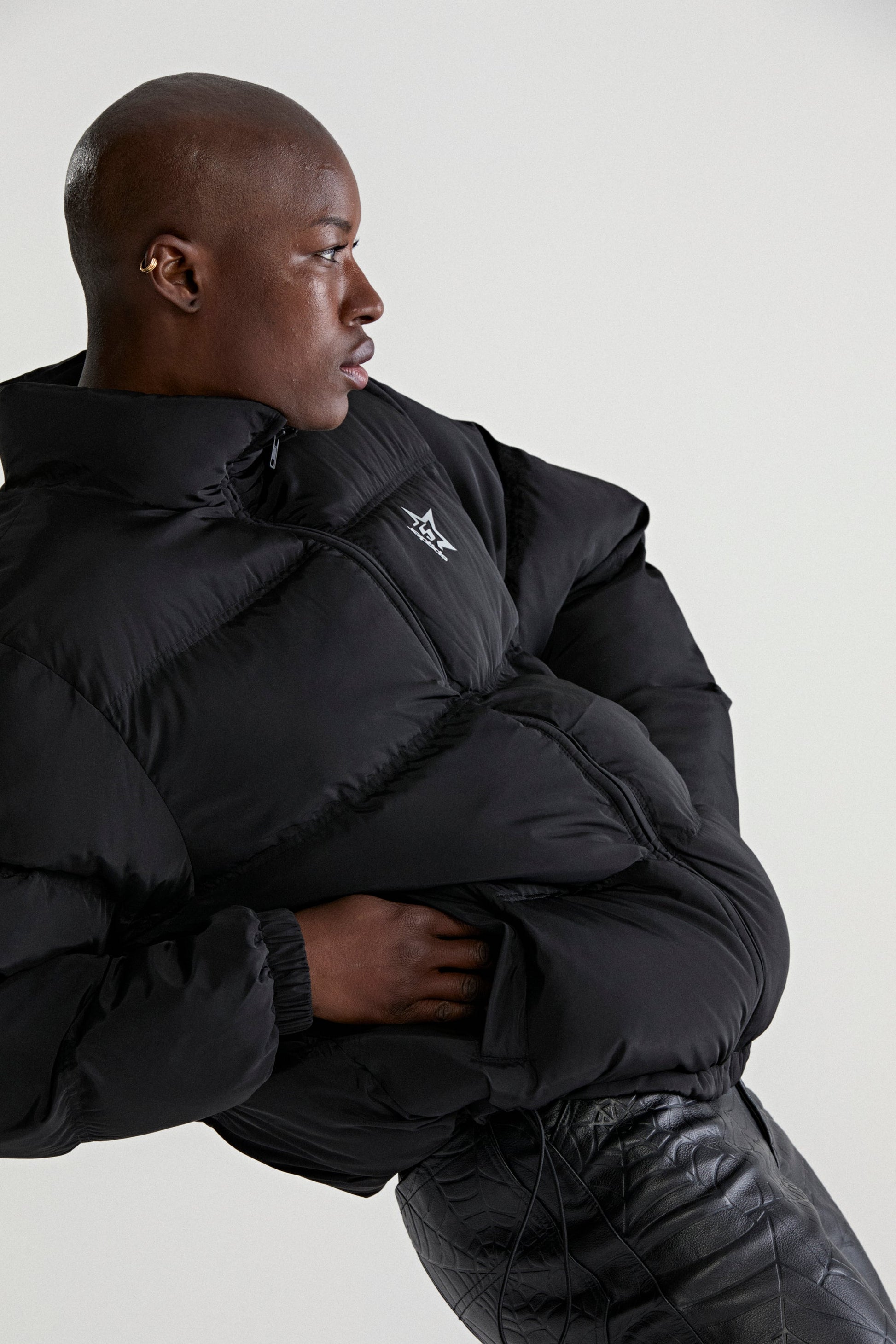 BLACK 5STAR PUFFER JACKET ON MODEL