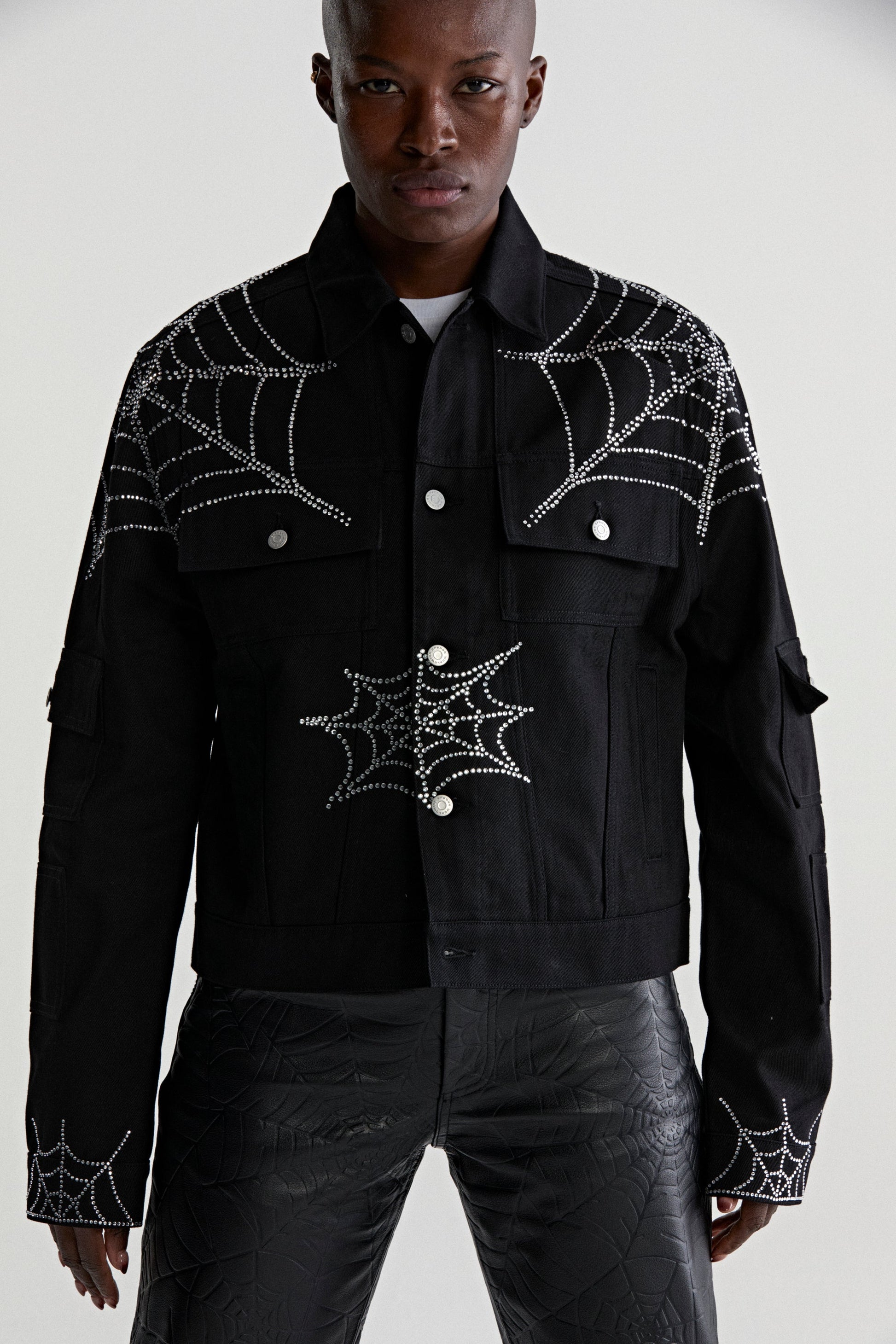 BLACK WEB DENIM CROPPED TRUCKER JACKET