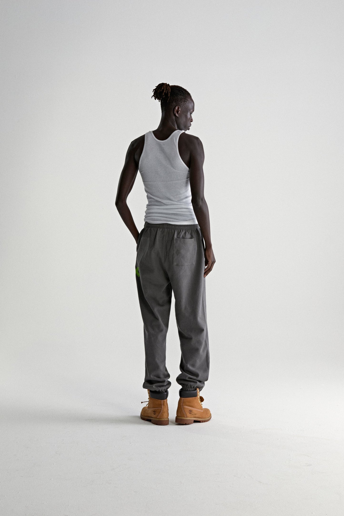 DARK GREY 5EX SWEATPANT ON MODEL