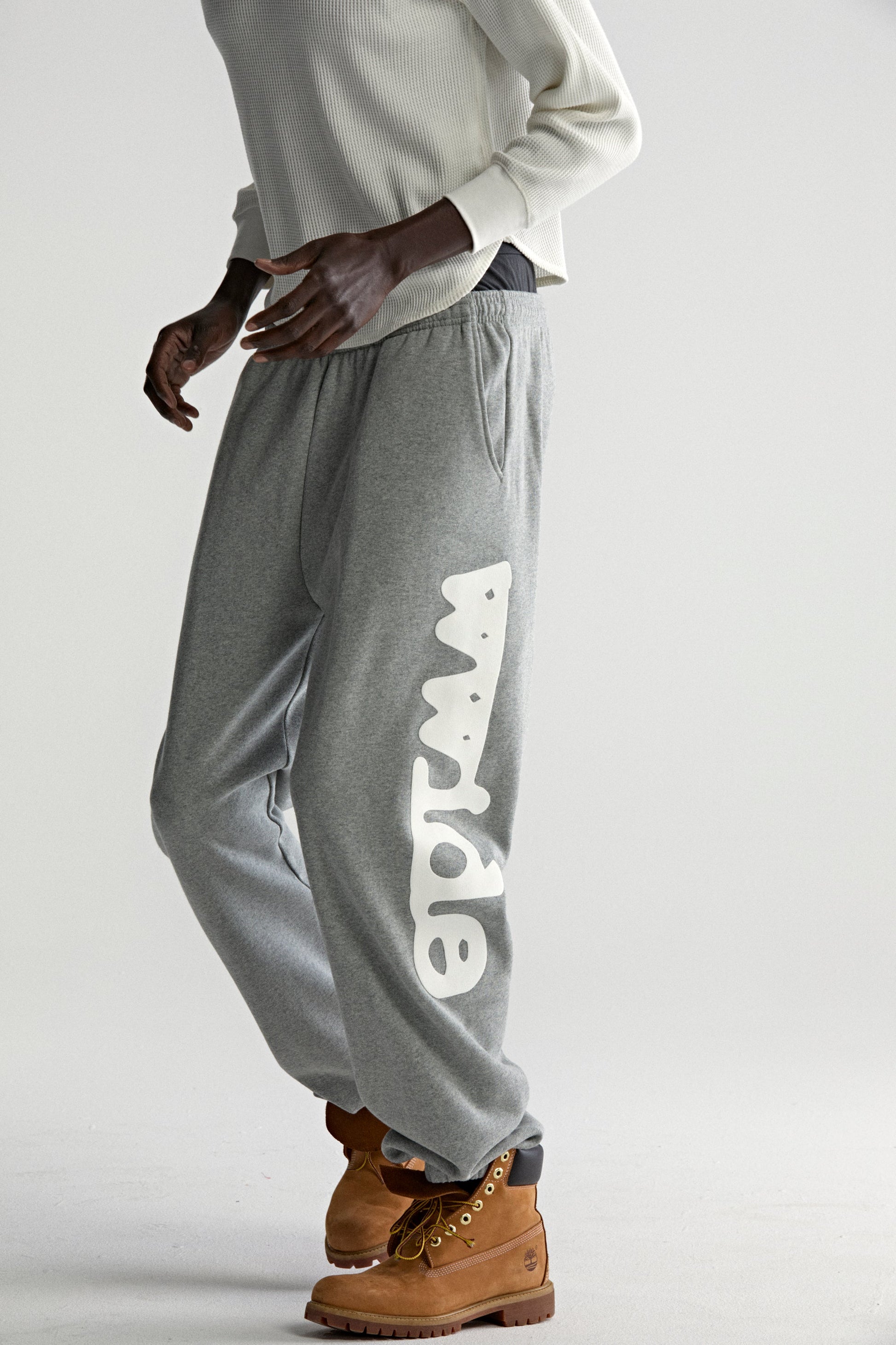 DARK HEATHER GREY BELUGA V2 SWEATPANT ON MODEL