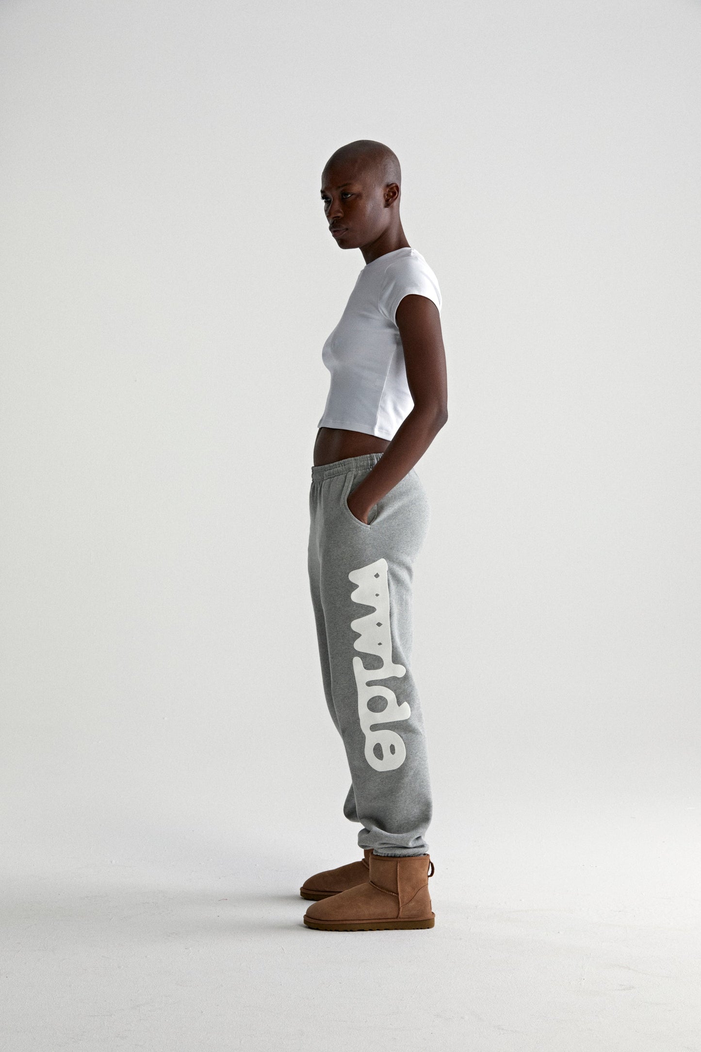 DARK HEATHER GREY BELUGA V2 SWEATPANT ON MODEL