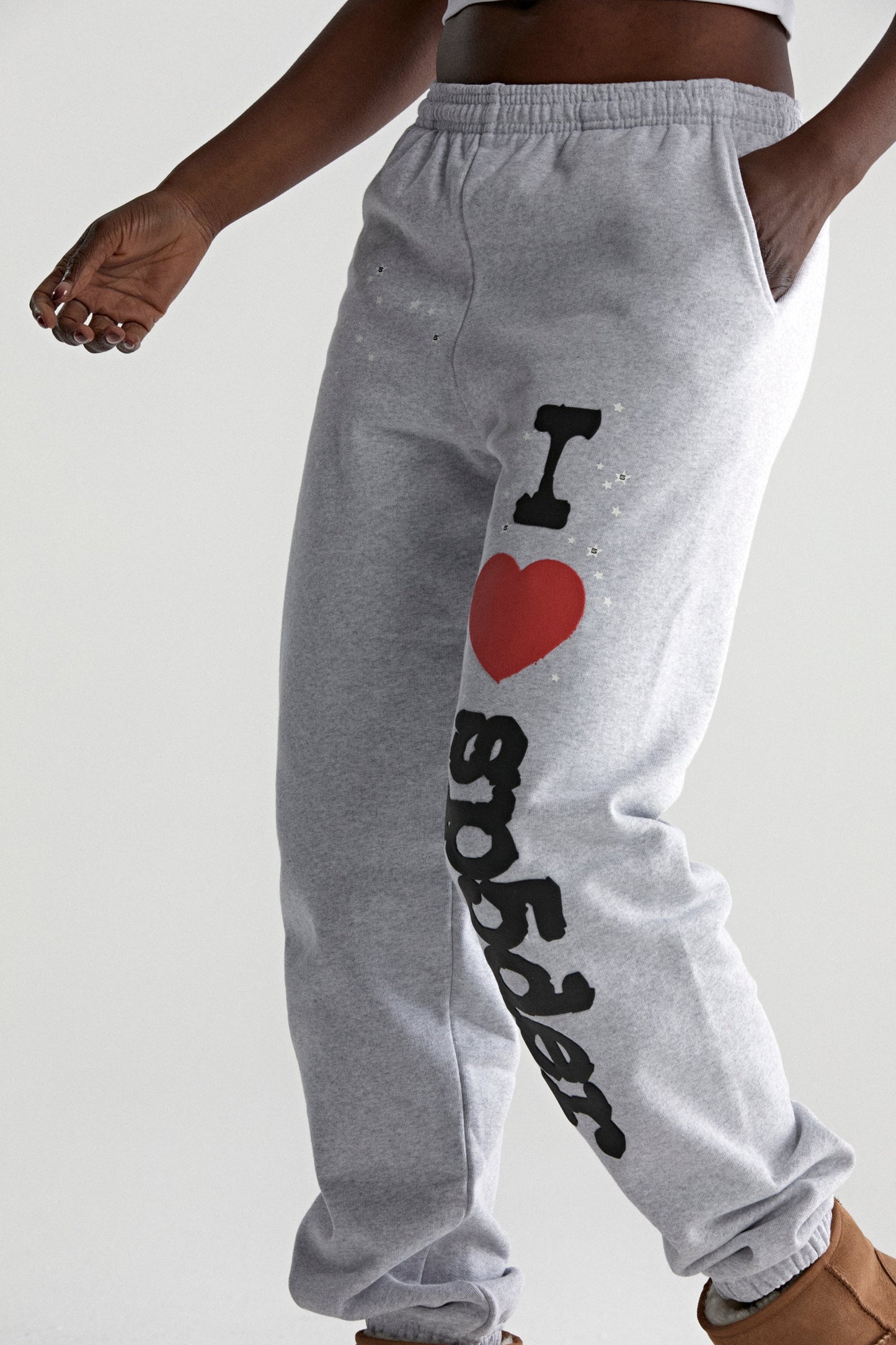 HEATHER GREY SOUVENIR SWEATPANT ON MODEL