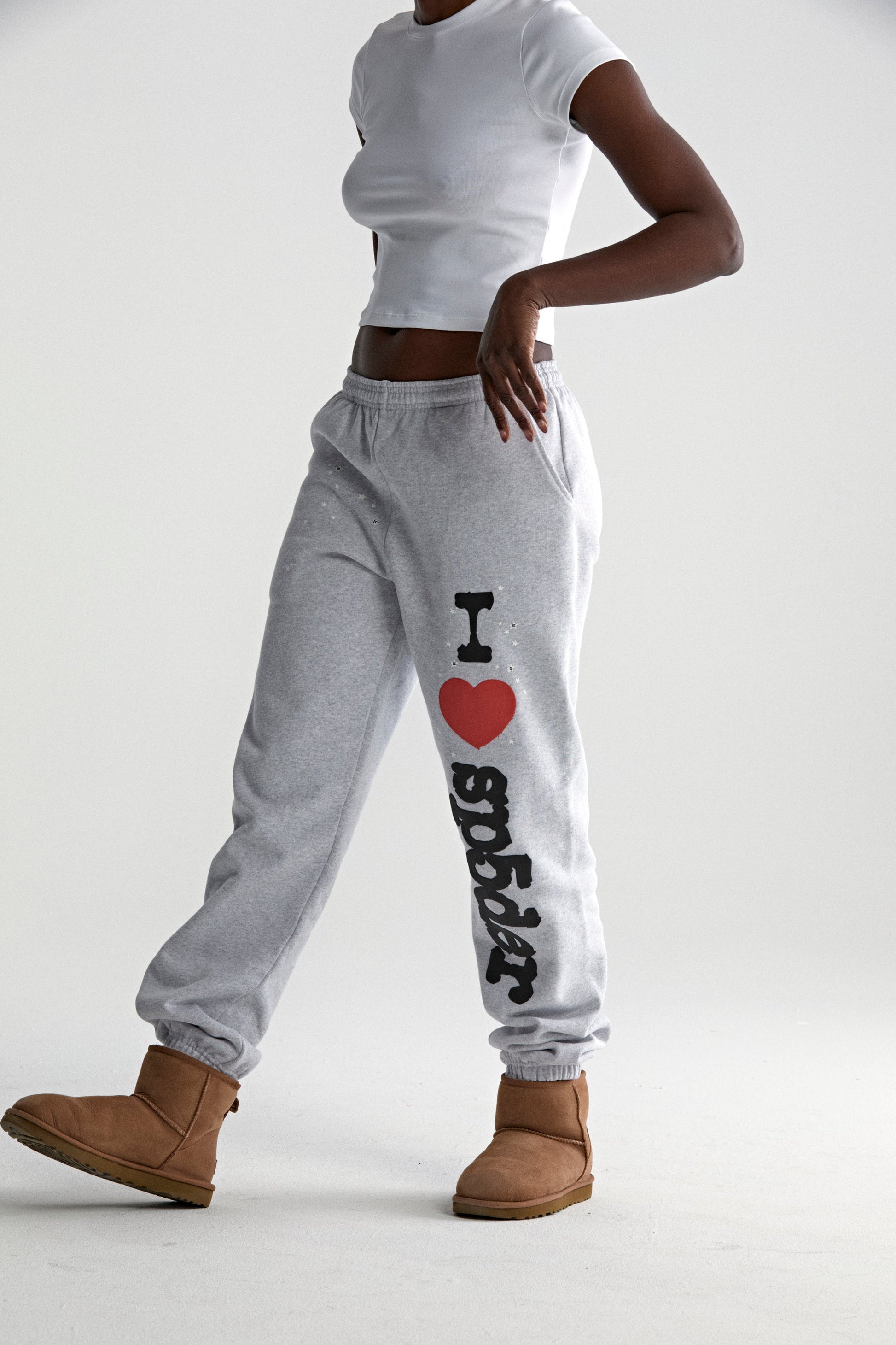 HEATHER GREY SOUVENIR SWEATPANT ON MODEL