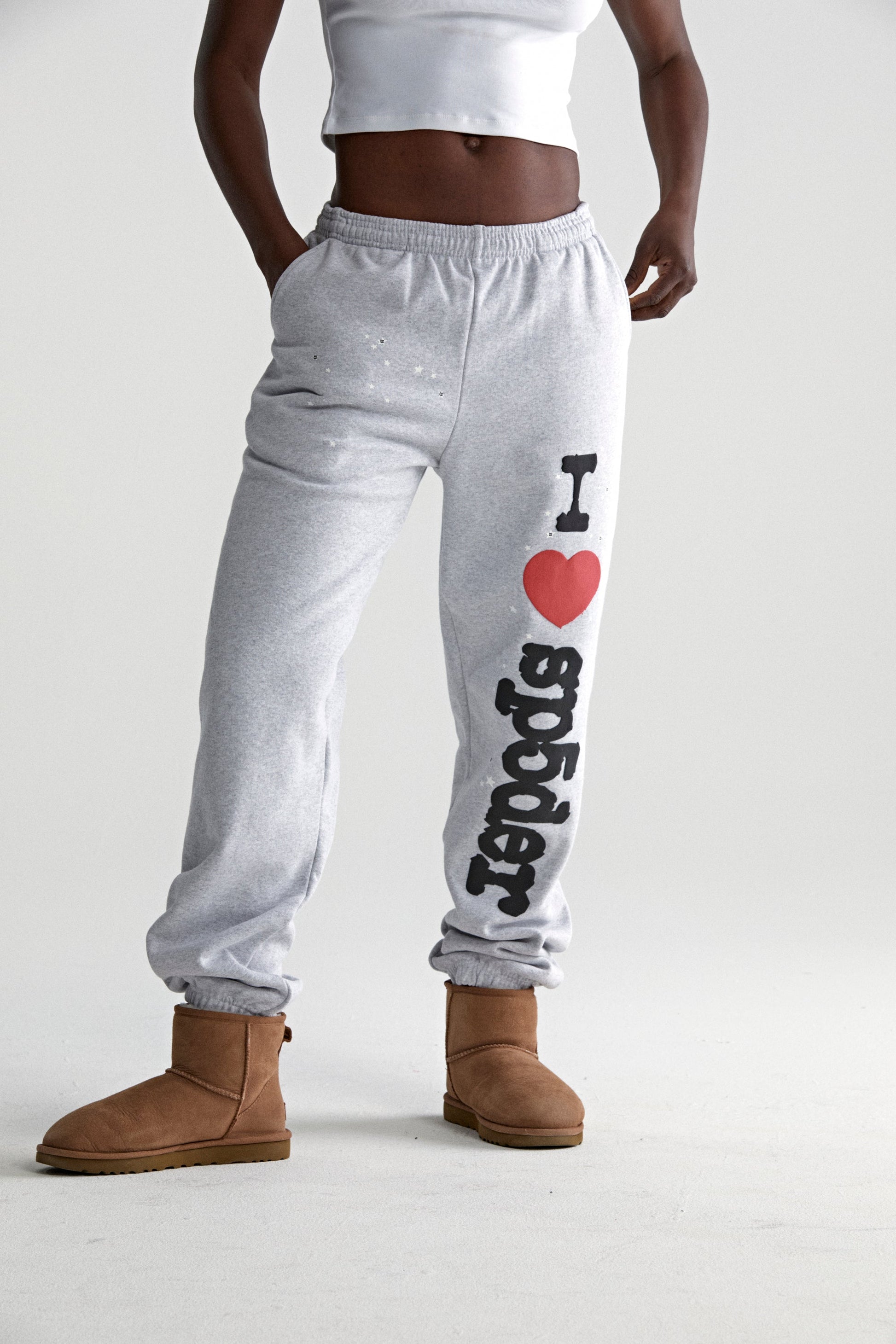 HEATHER GREY SOUVENIR SWEATPANT ON MODEL