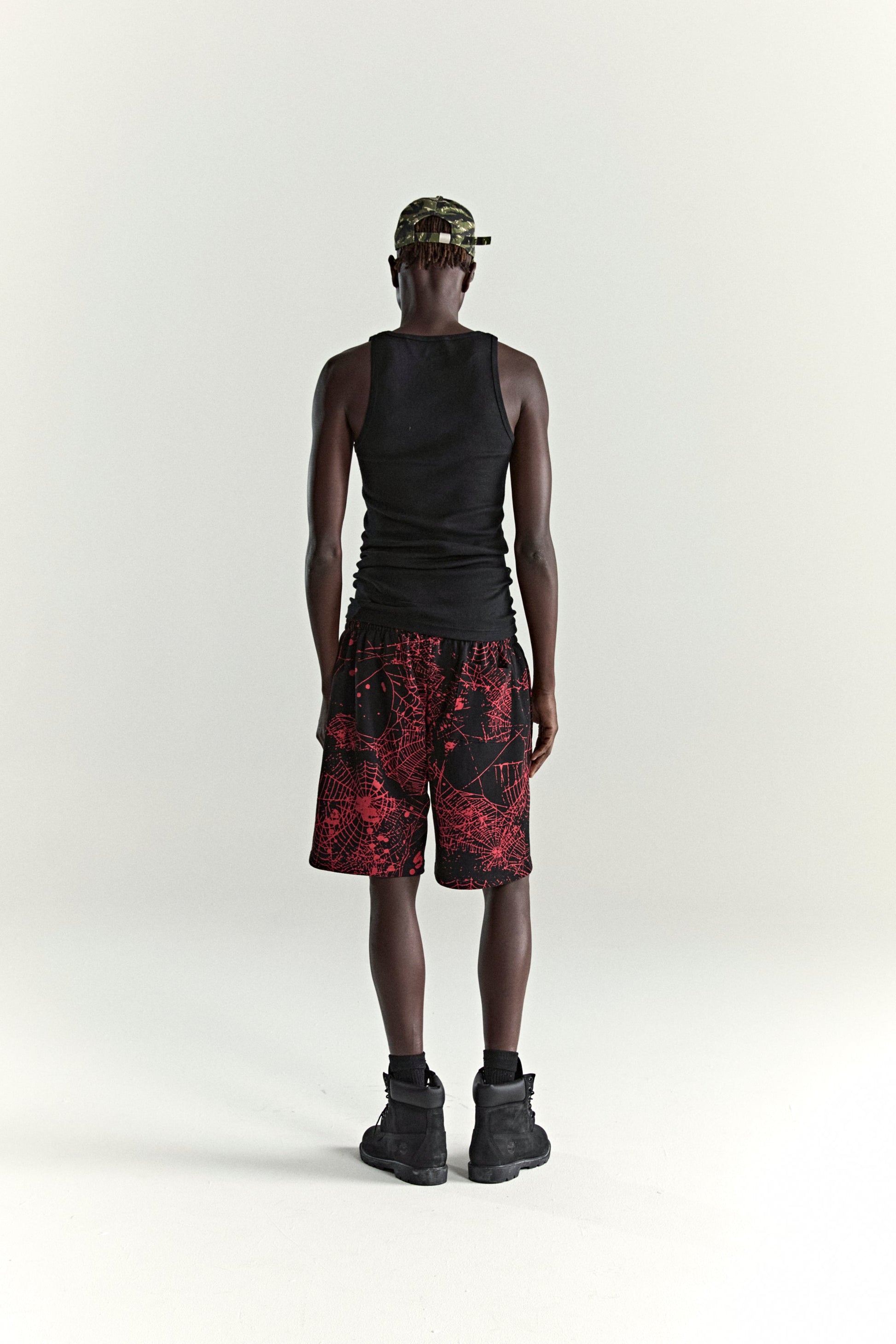 BLACK AOP WEB V2 SWEATSHORT ON MODEL
