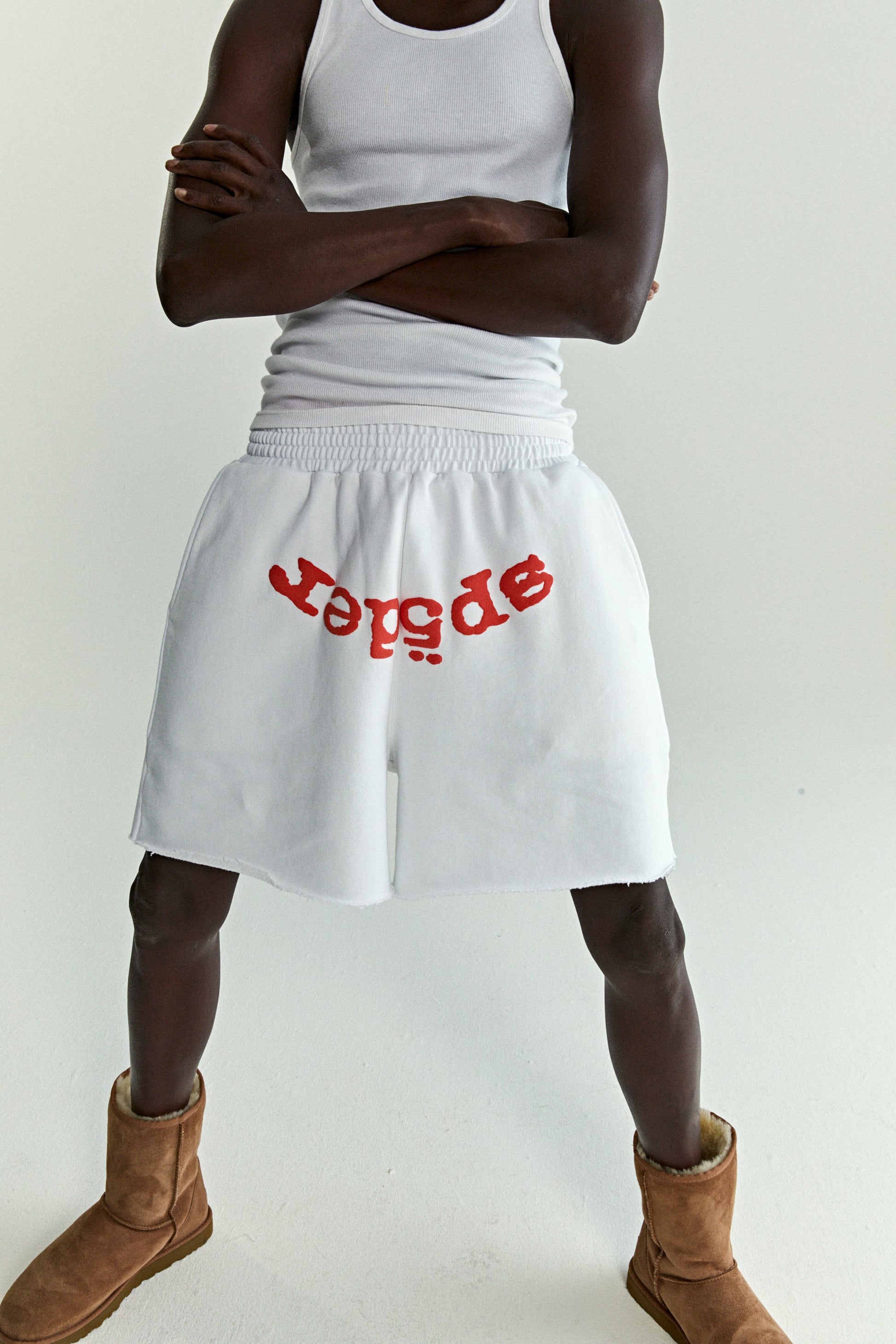 WHITE OG WEB V2 SWEATSHORT ON MODEL