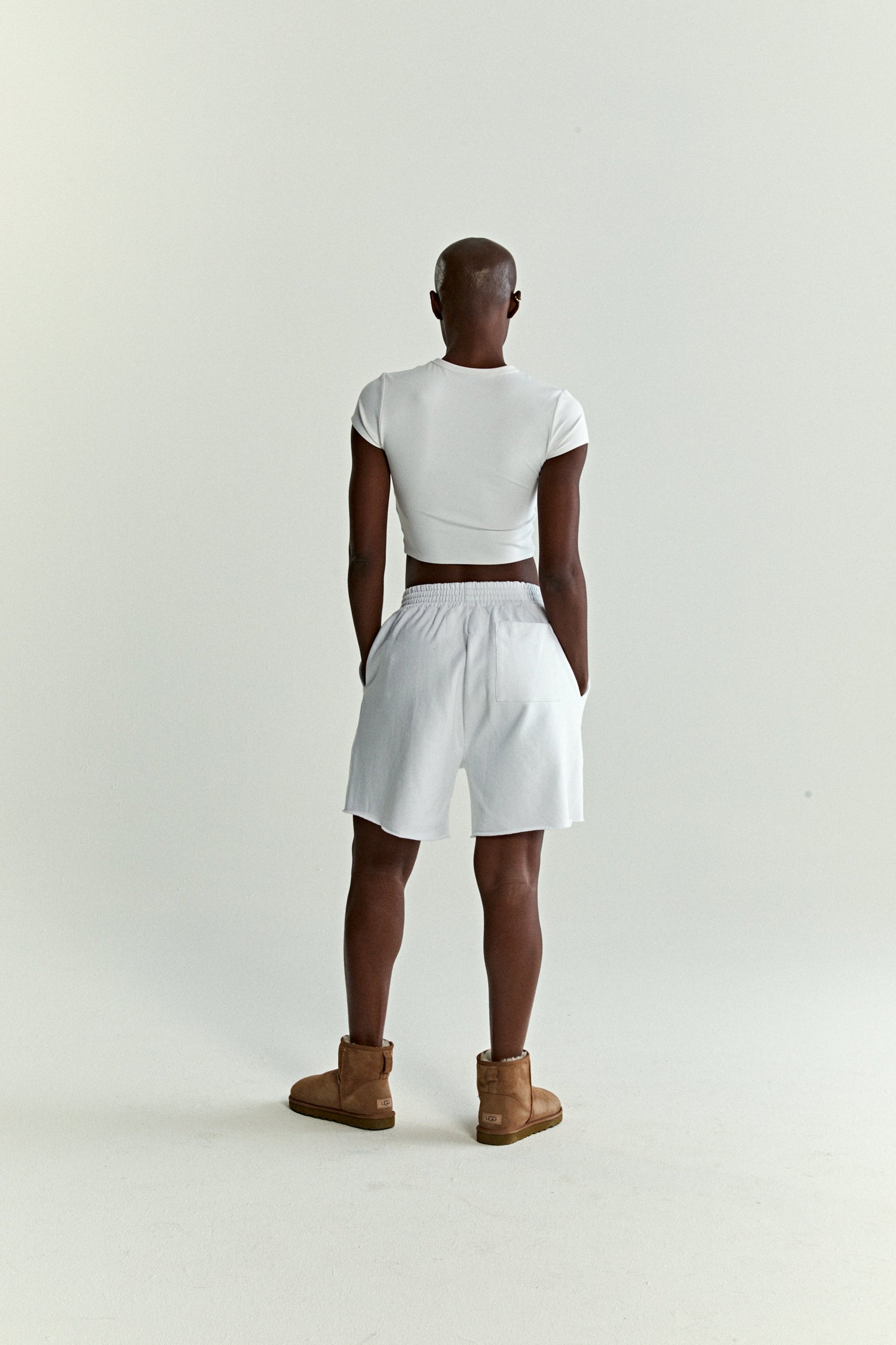WHITE OG WEB V2 SWEATSHORT ON MODEL