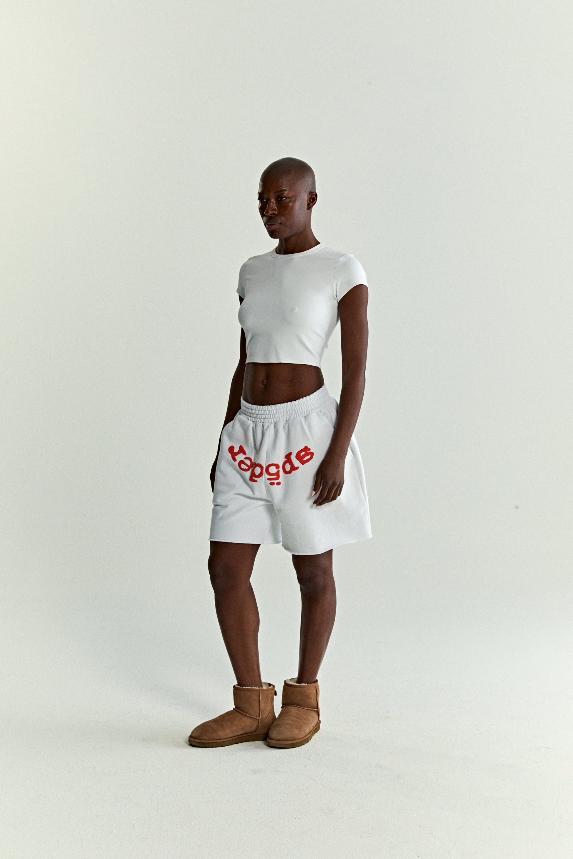 WHITE OG WEB V2 SWEATSHORT ON MODEL