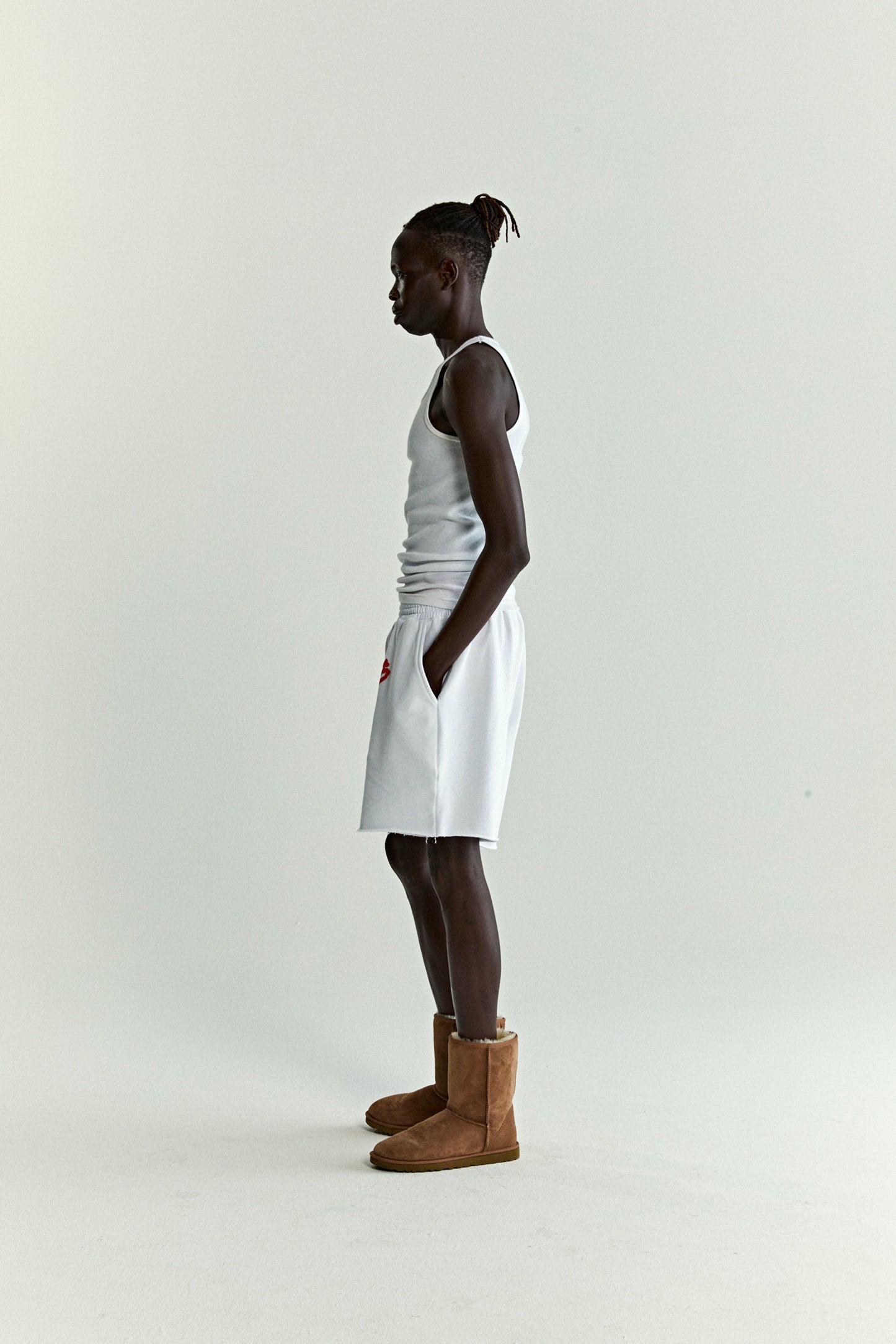WHITE OG WEB V2 SWEATSHORT ON MODEL