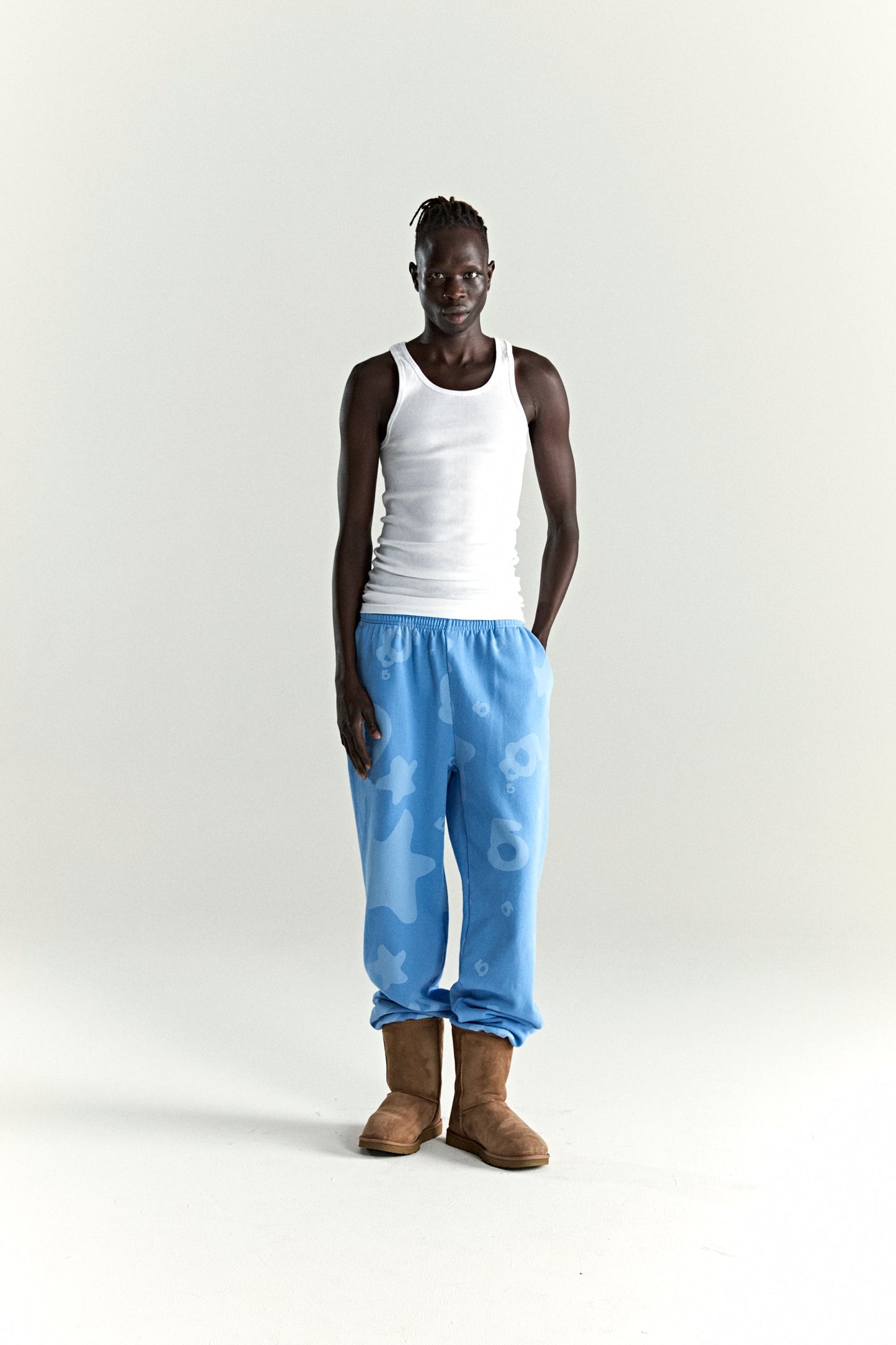 DUSTY BLUE BELUGA V2 SWEATPANT ON MODEL