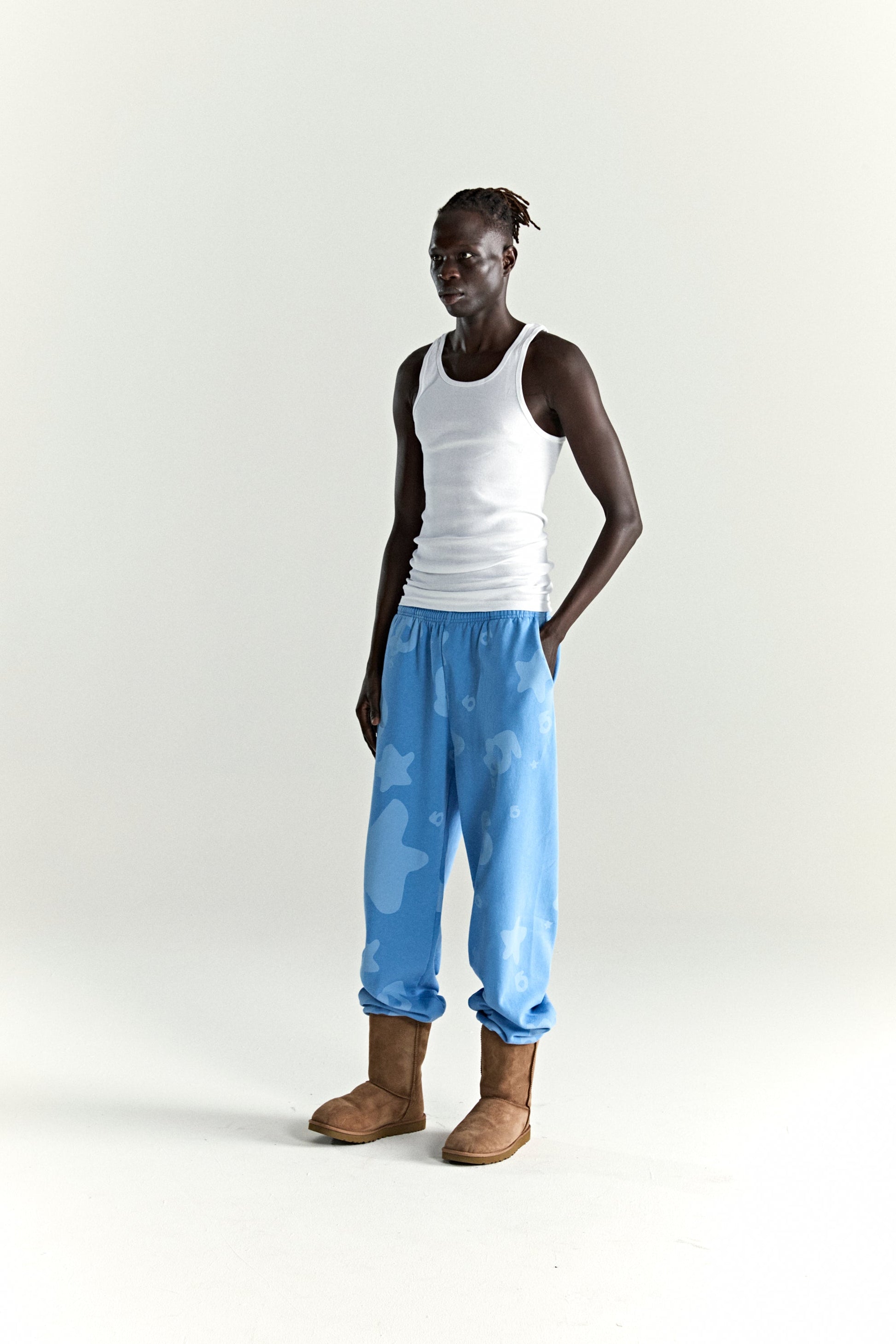 DUSTY BLUE BELUGA V2 SWEATPANT ON MODEL