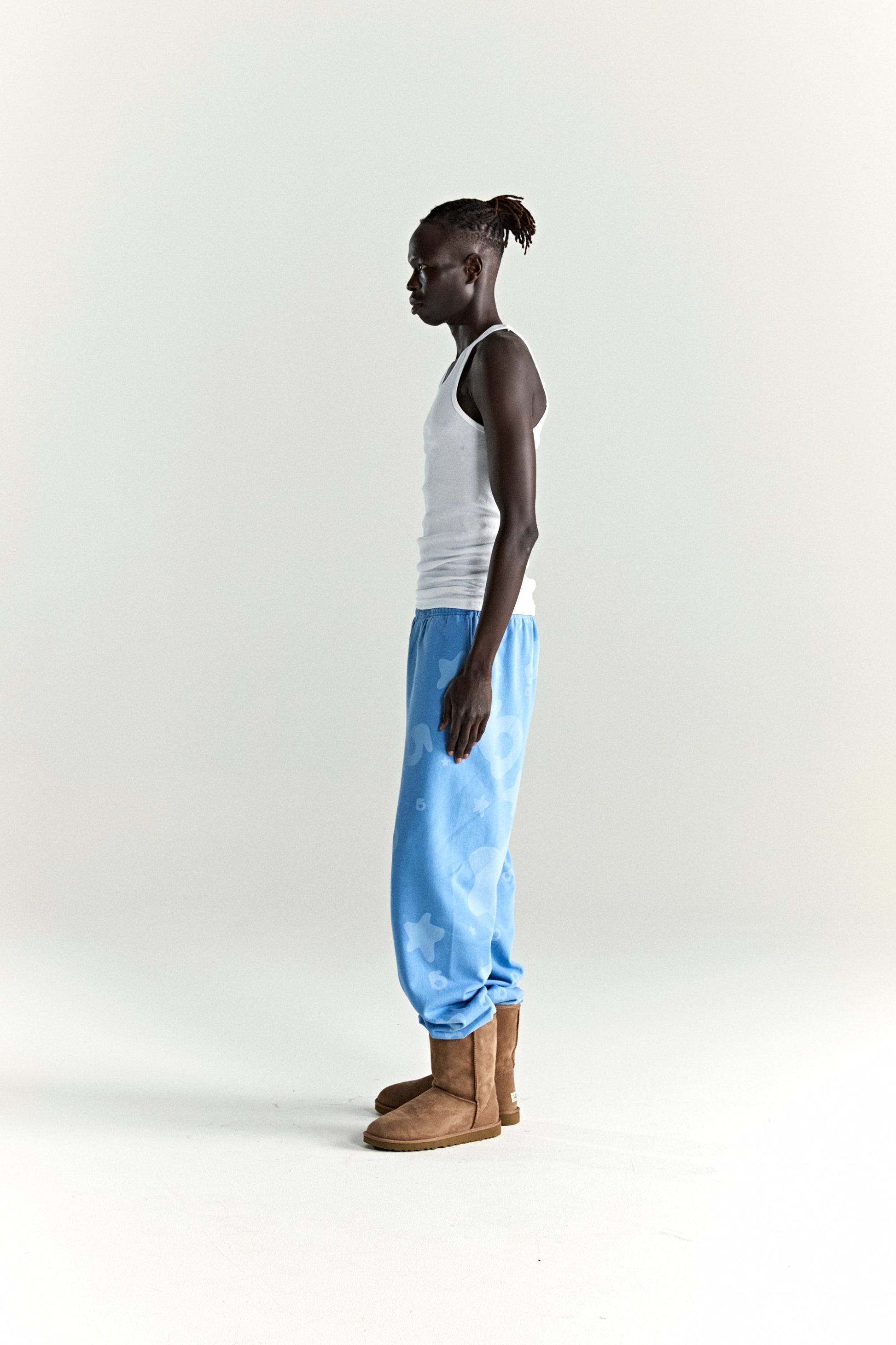 DUSTY BLUE BELUGA V2 SWEATPANT ON MODEL