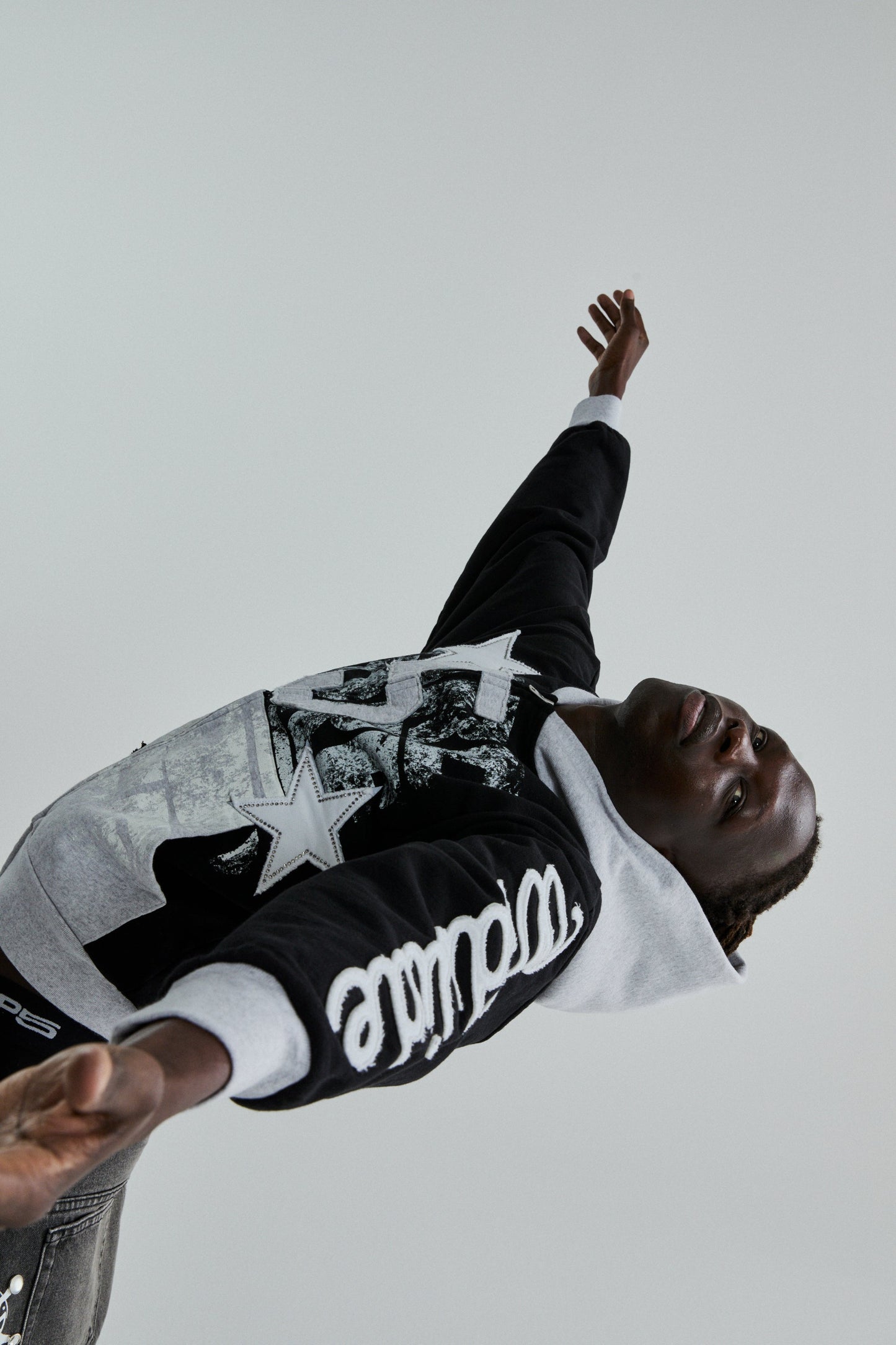 BLACK TRIPLE 5 STITCH ZIP UP ON MODEL