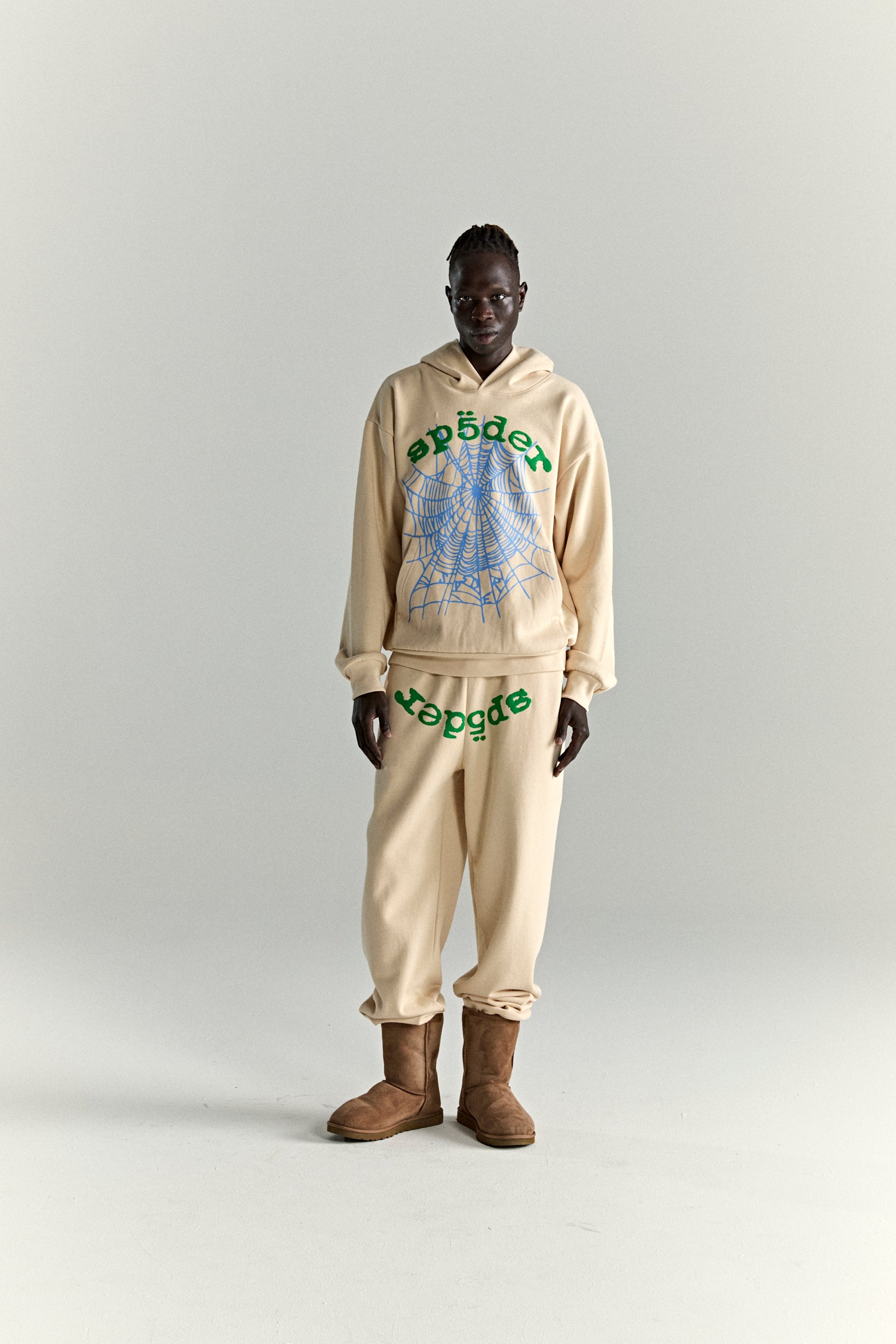 CREAM OG WEB V2 HOODIE ON MODEL
