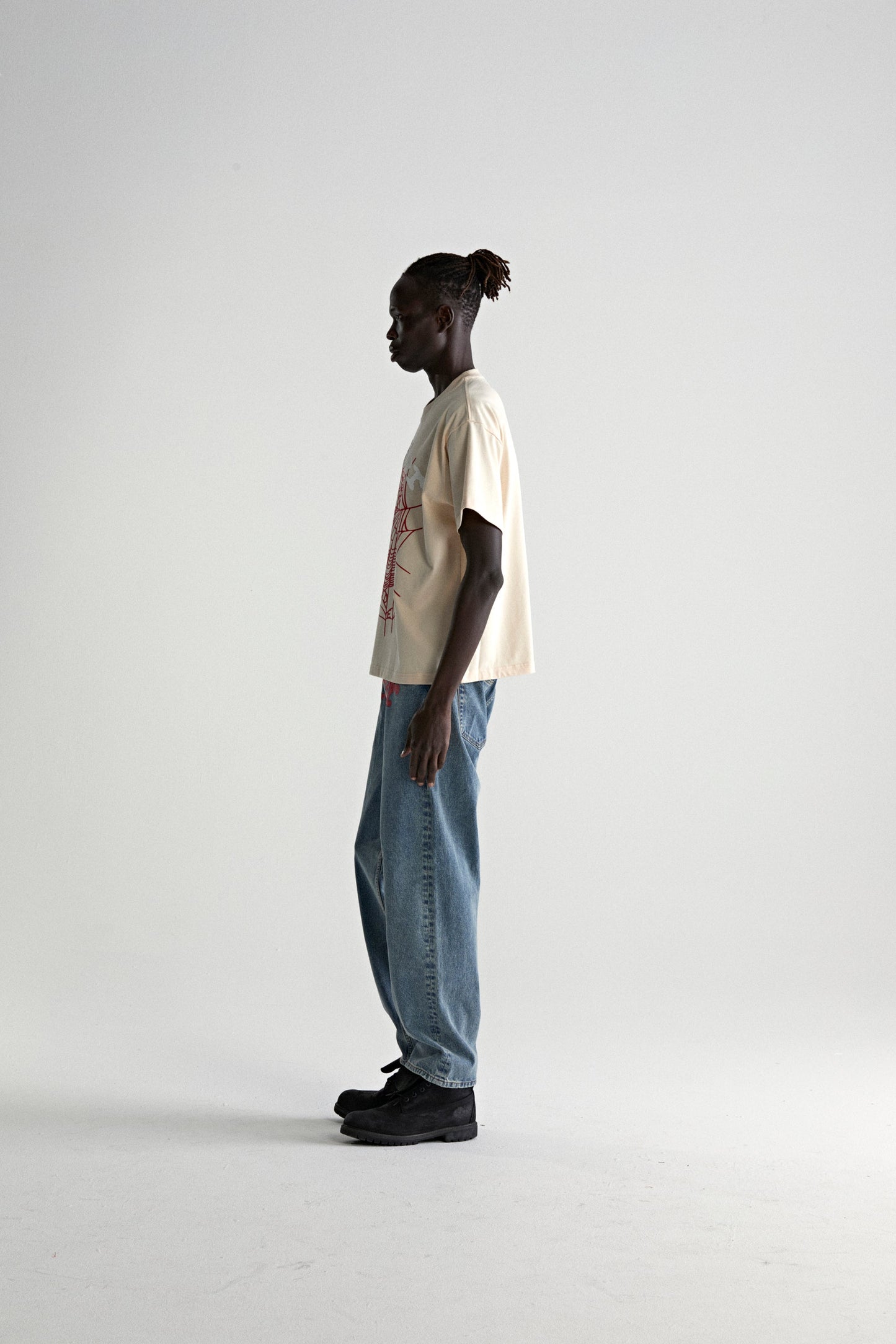 CREAM LEGACY LOGO HW TEE ON MODEL