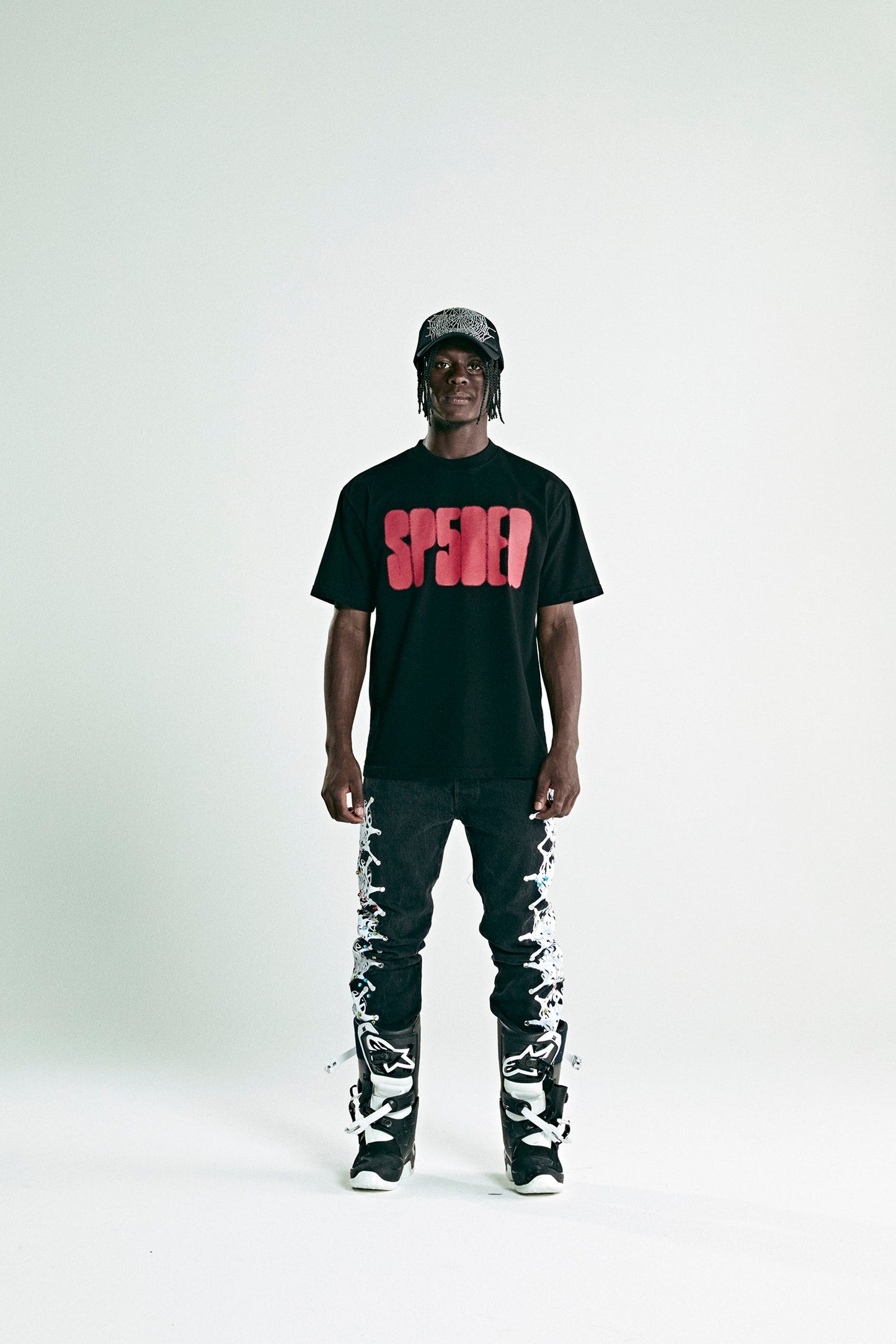 FOCUSED LOGO TEE