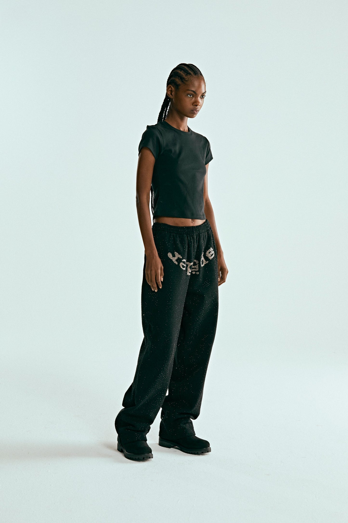 BLACK VVS SWEATPANT ON MODEL