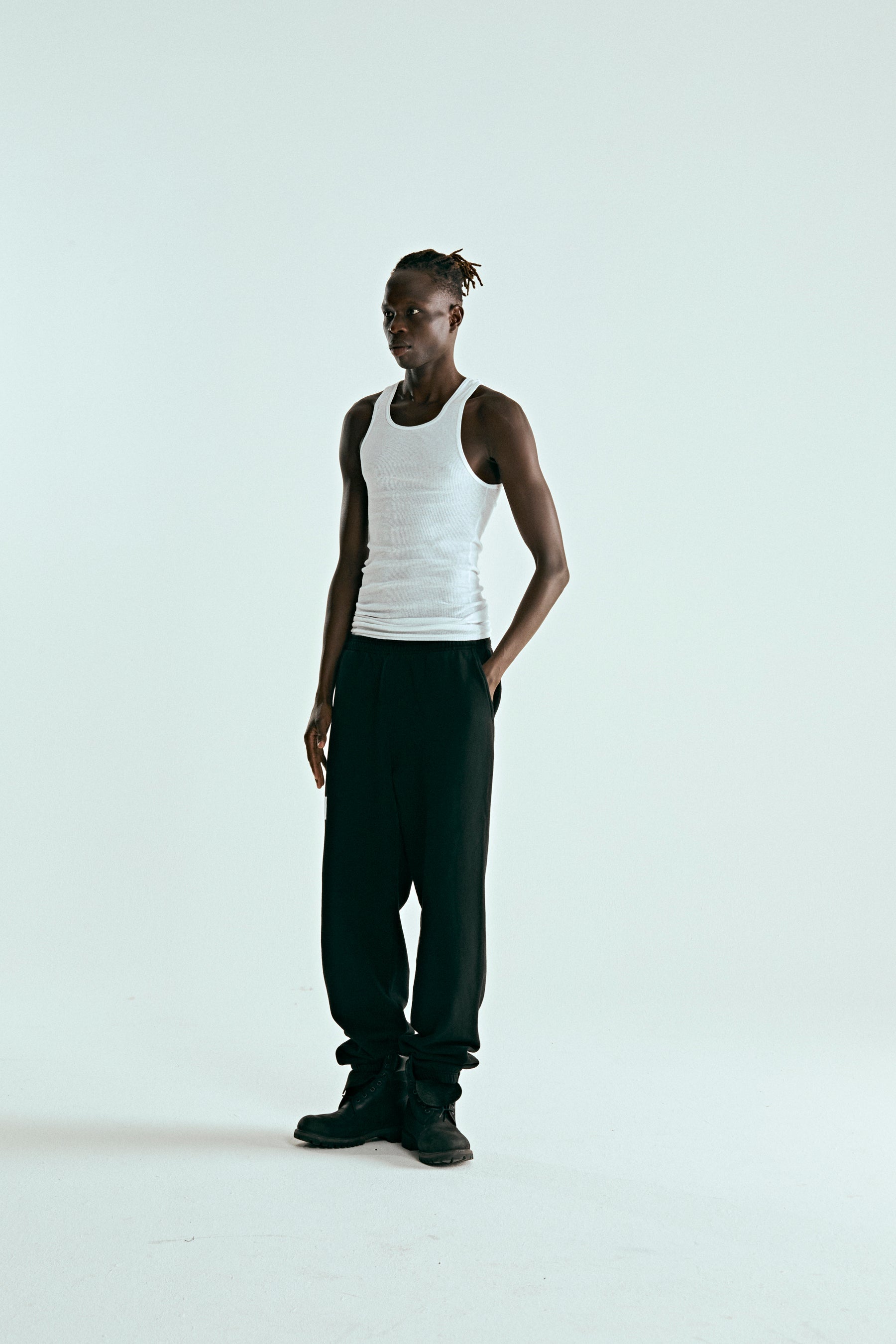 BLACK WAIT SWEATPANT ON MODEL