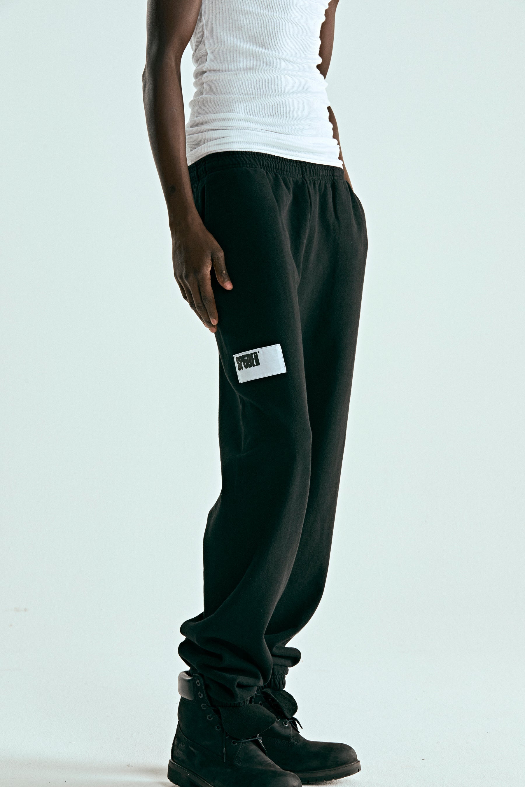 BLACK WAIT SWEATPANT ON MODEL