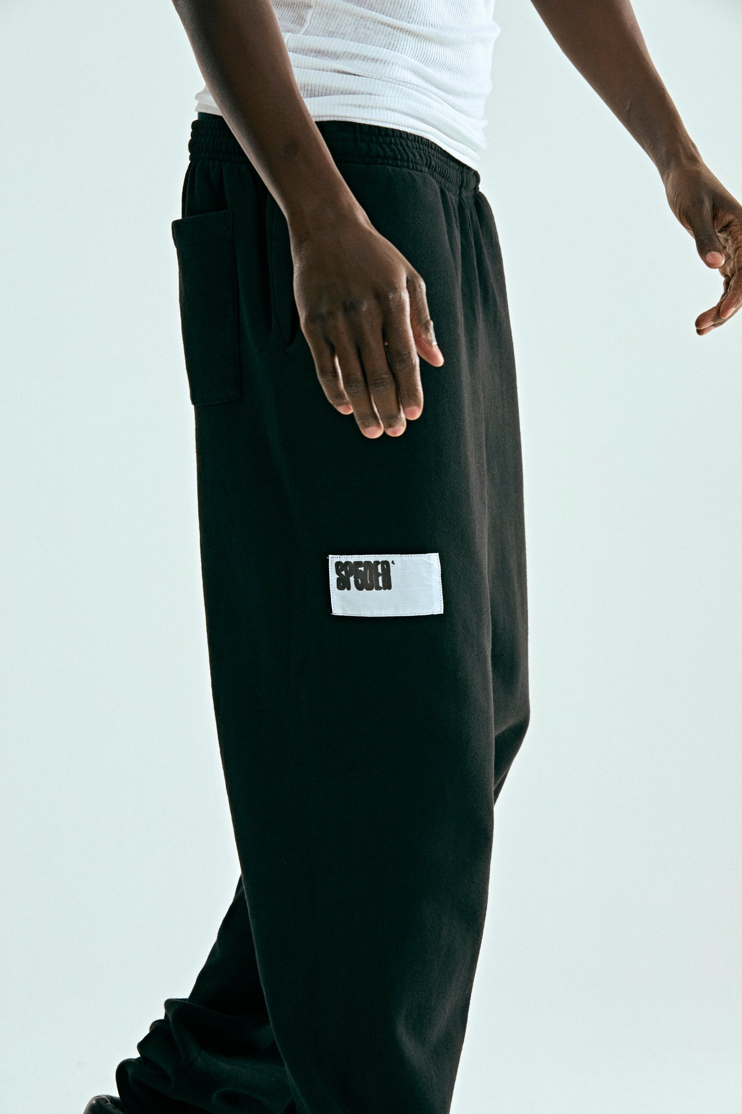 BLACK WAIT SWEATPANT ON MODEL